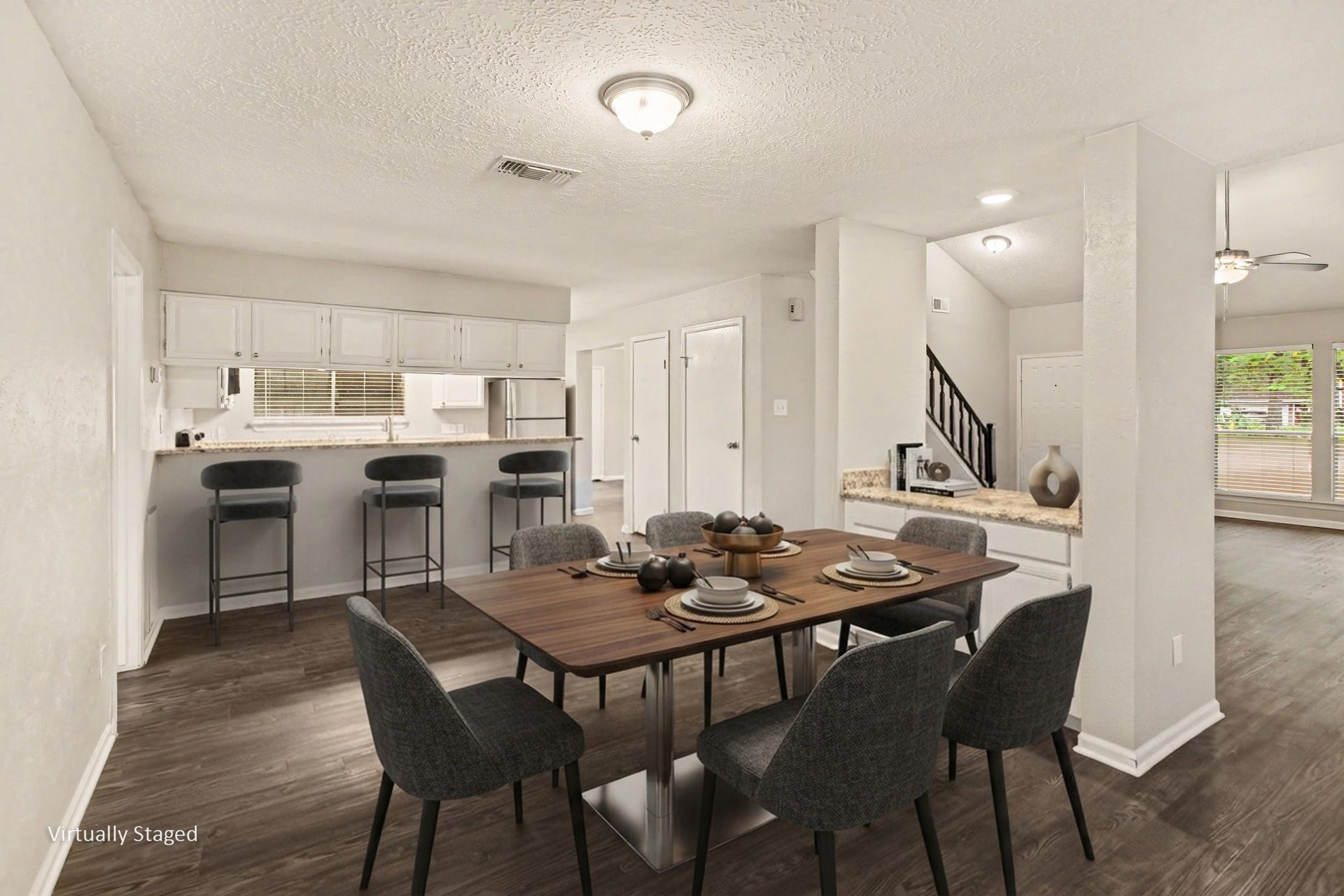 28 Windfellow Place, The Woodlands, TX 77381 28 Windfellow Place, The Woodlands, TX 77381