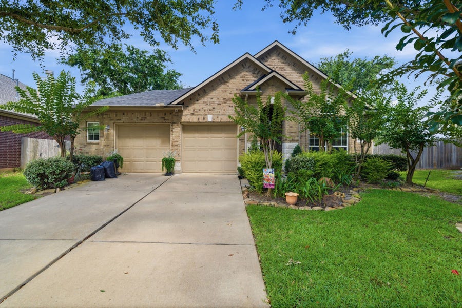 Property photo for 6343 Bain Drive, Missouri City, TX