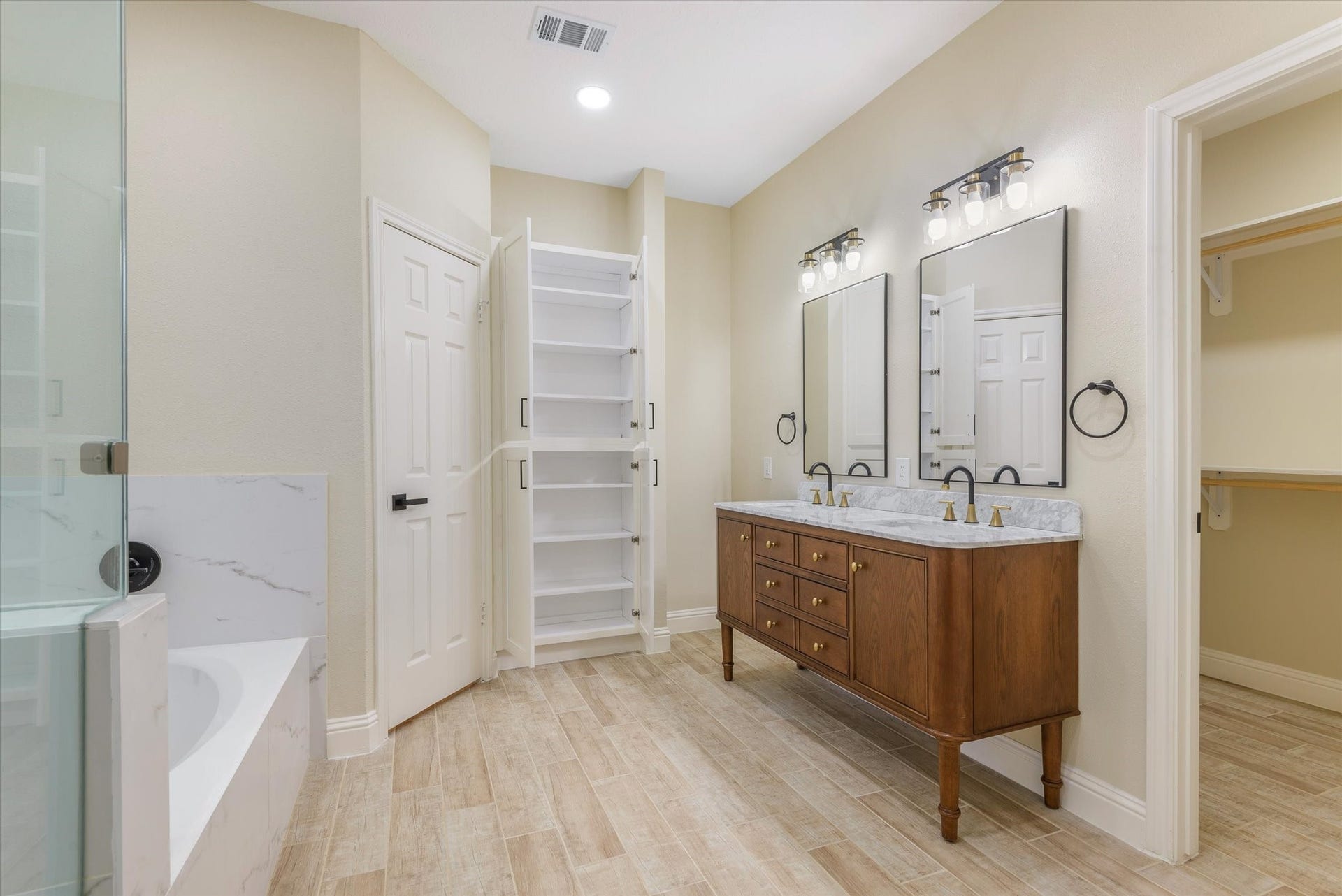 2126 Windmill Drive, Richmond, TX 77406