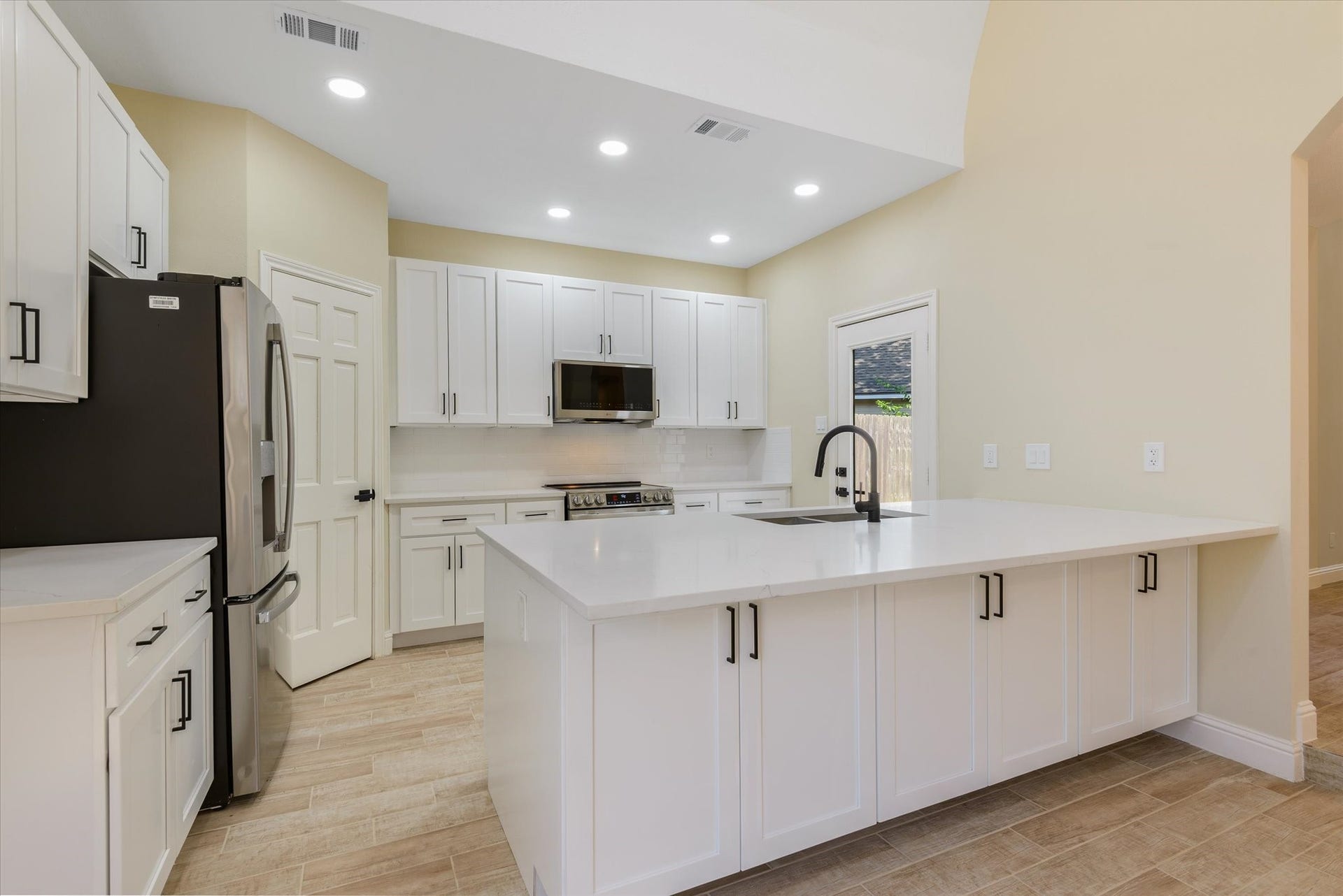 2126 Windmill Drive, Richmond, TX 77406