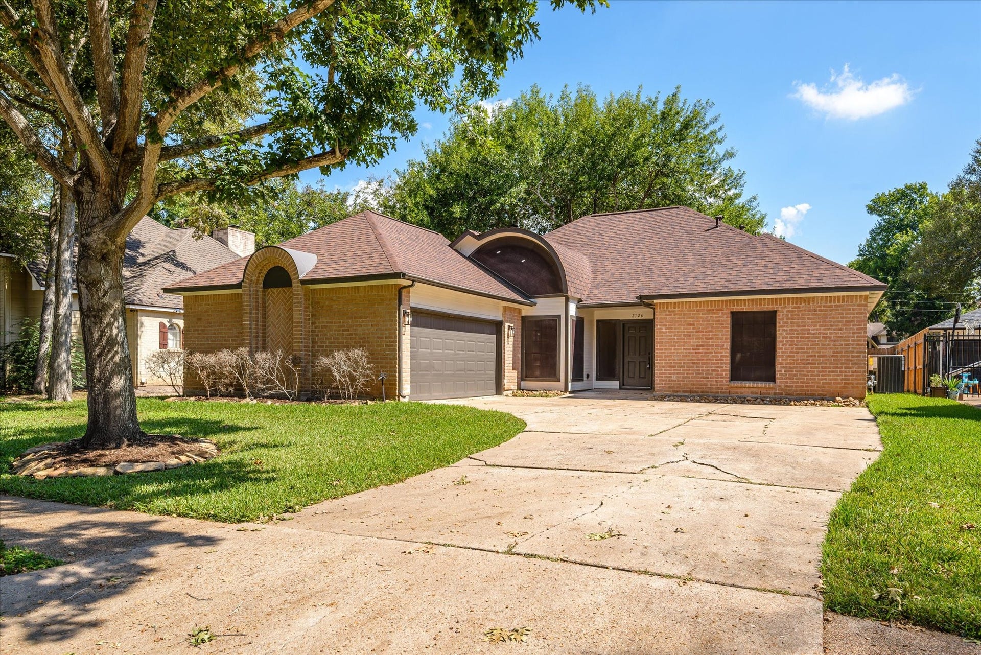 2126 Windmill Drive, Richmond, TX 77406