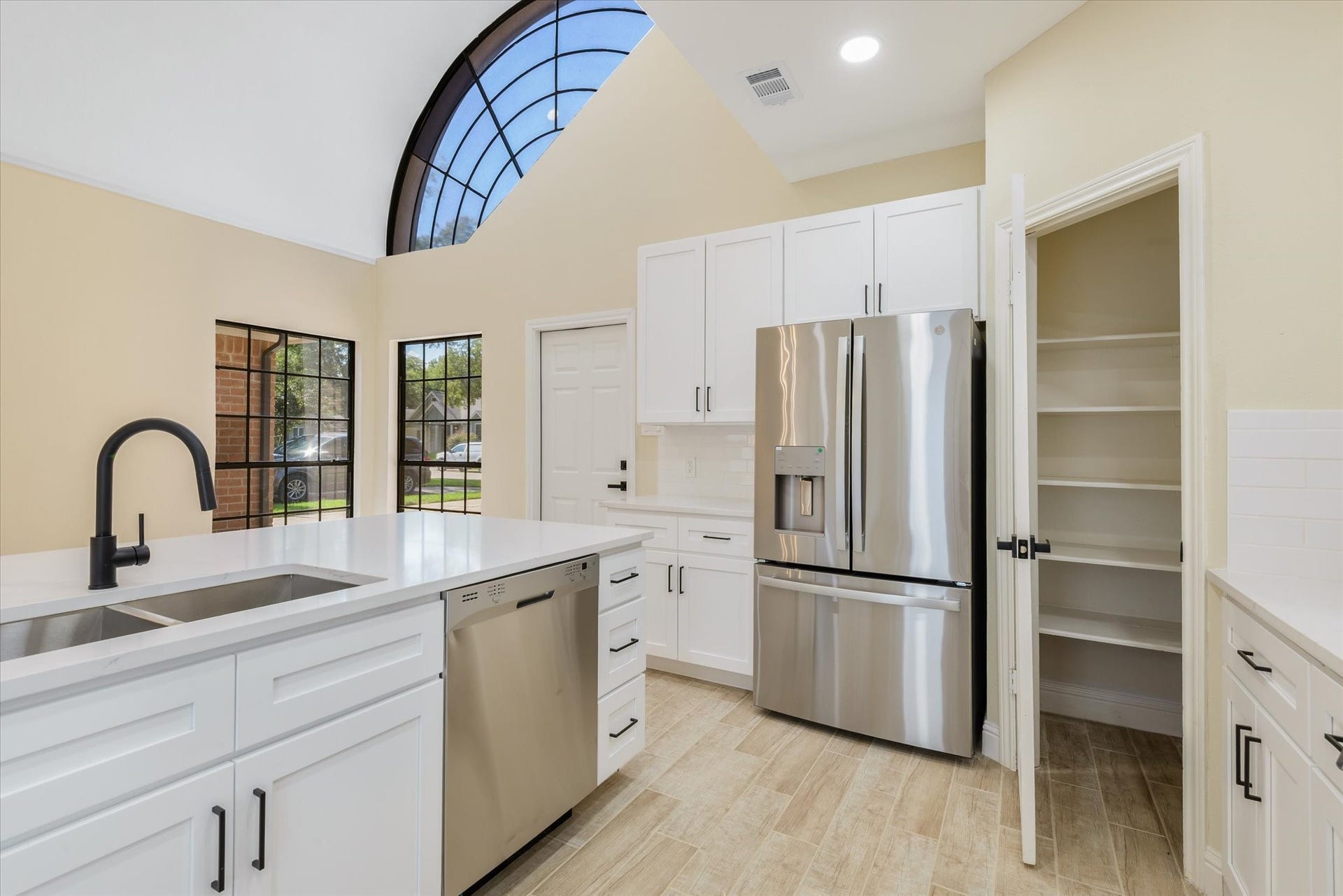 2126 Windmill Drive, Richmond, TX 77406