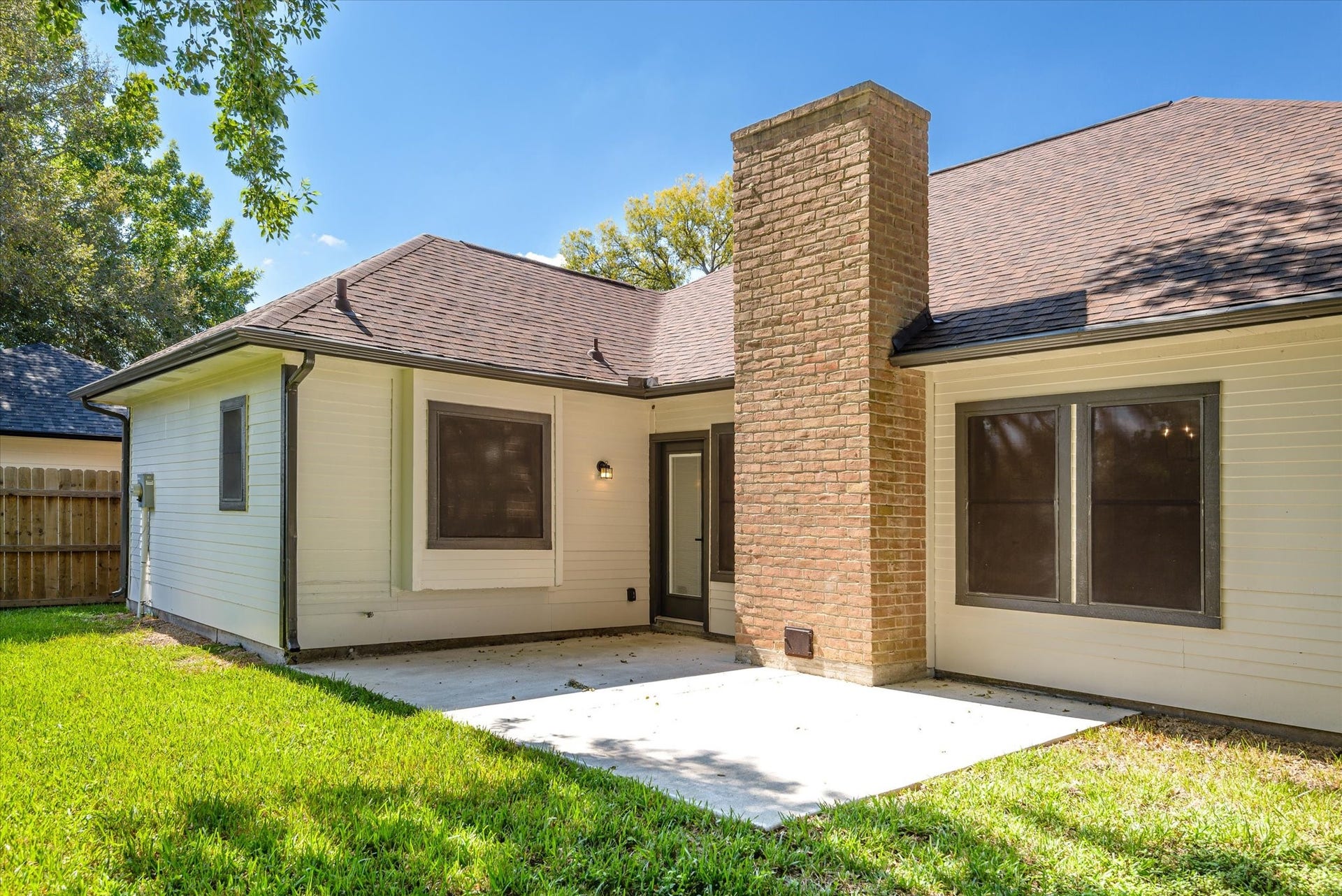 2126 Windmill Drive, Richmond, TX 77406