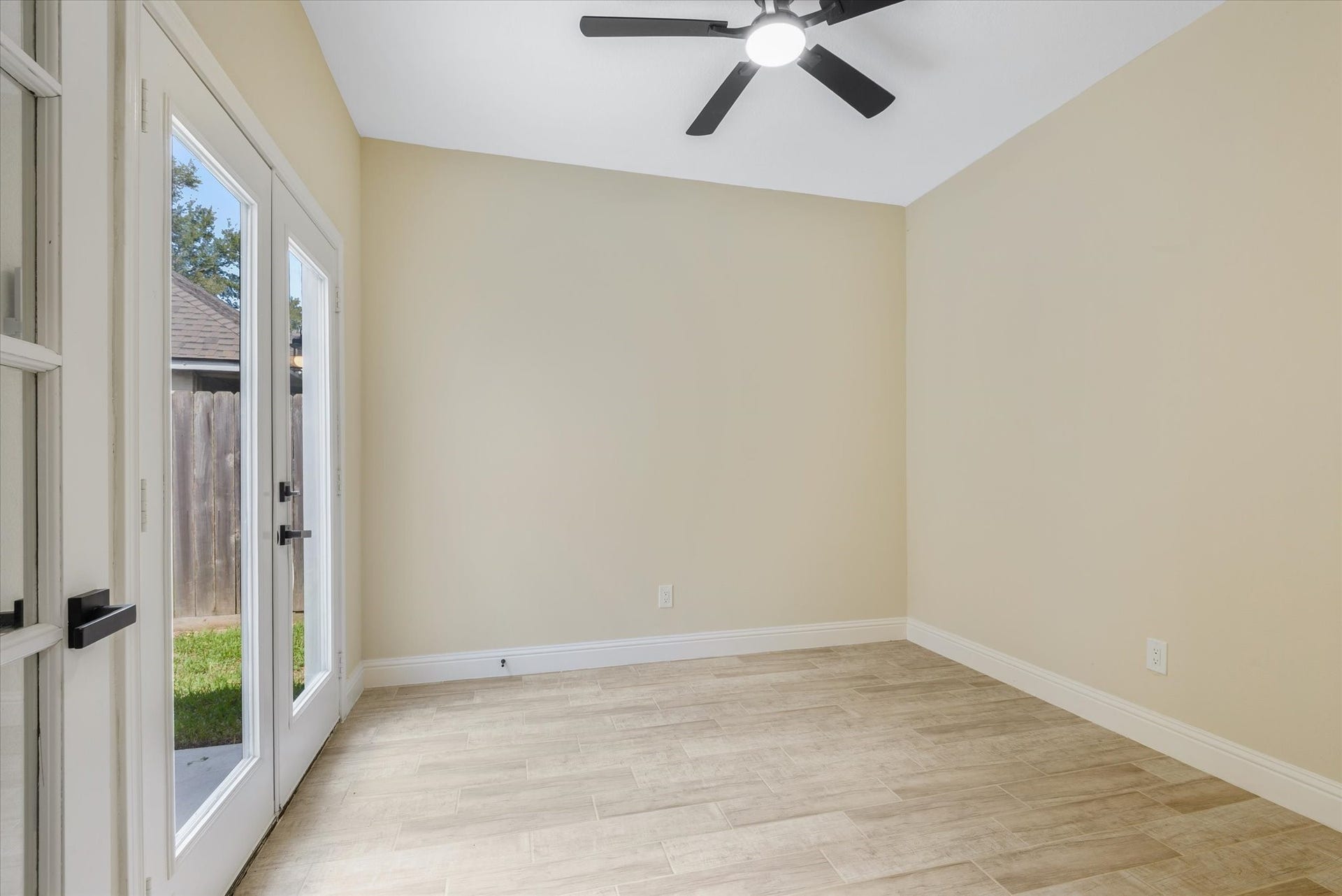 2126 Windmill Drive, Richmond, TX 77406