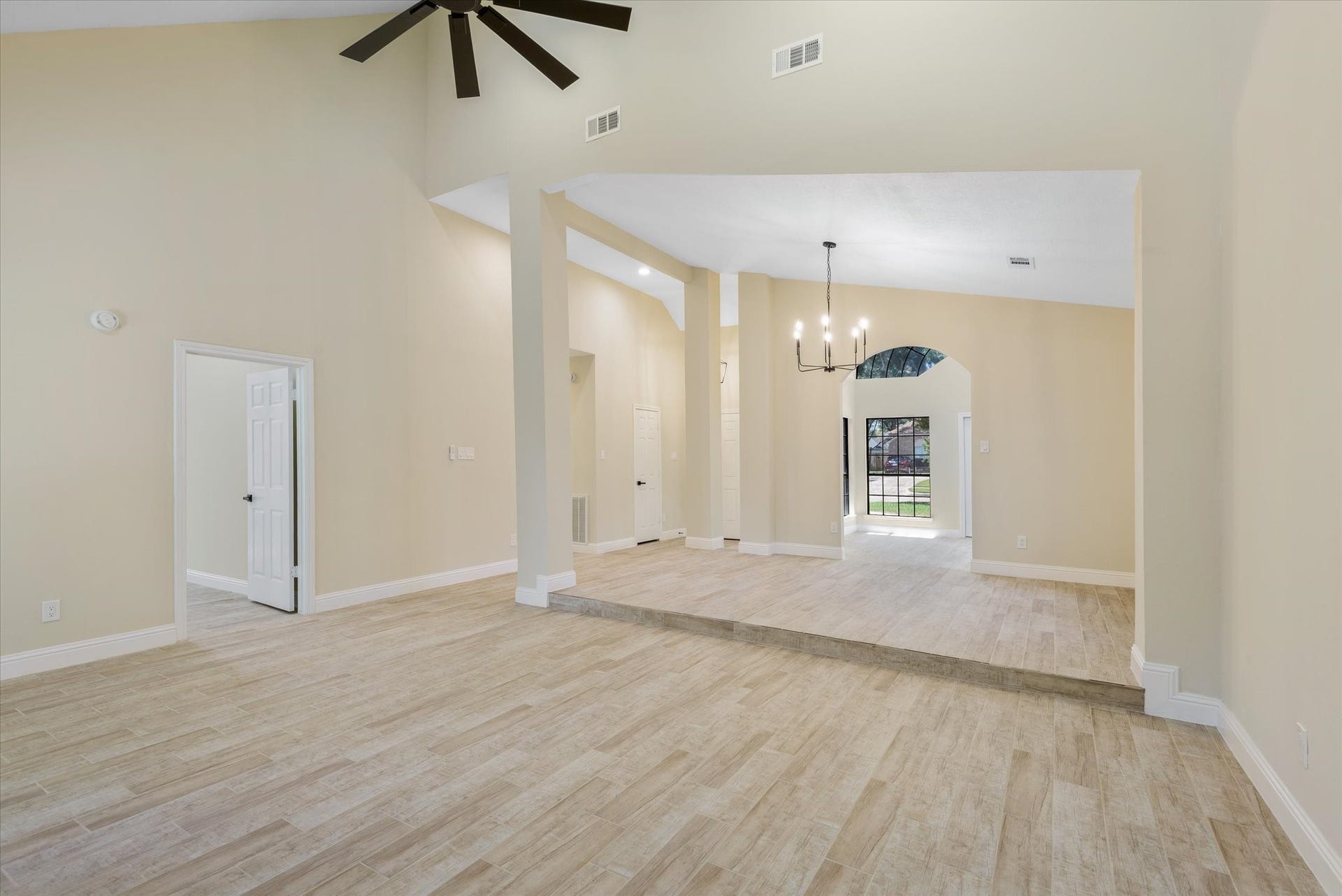2126 Windmill Drive, Richmond, TX 77406
