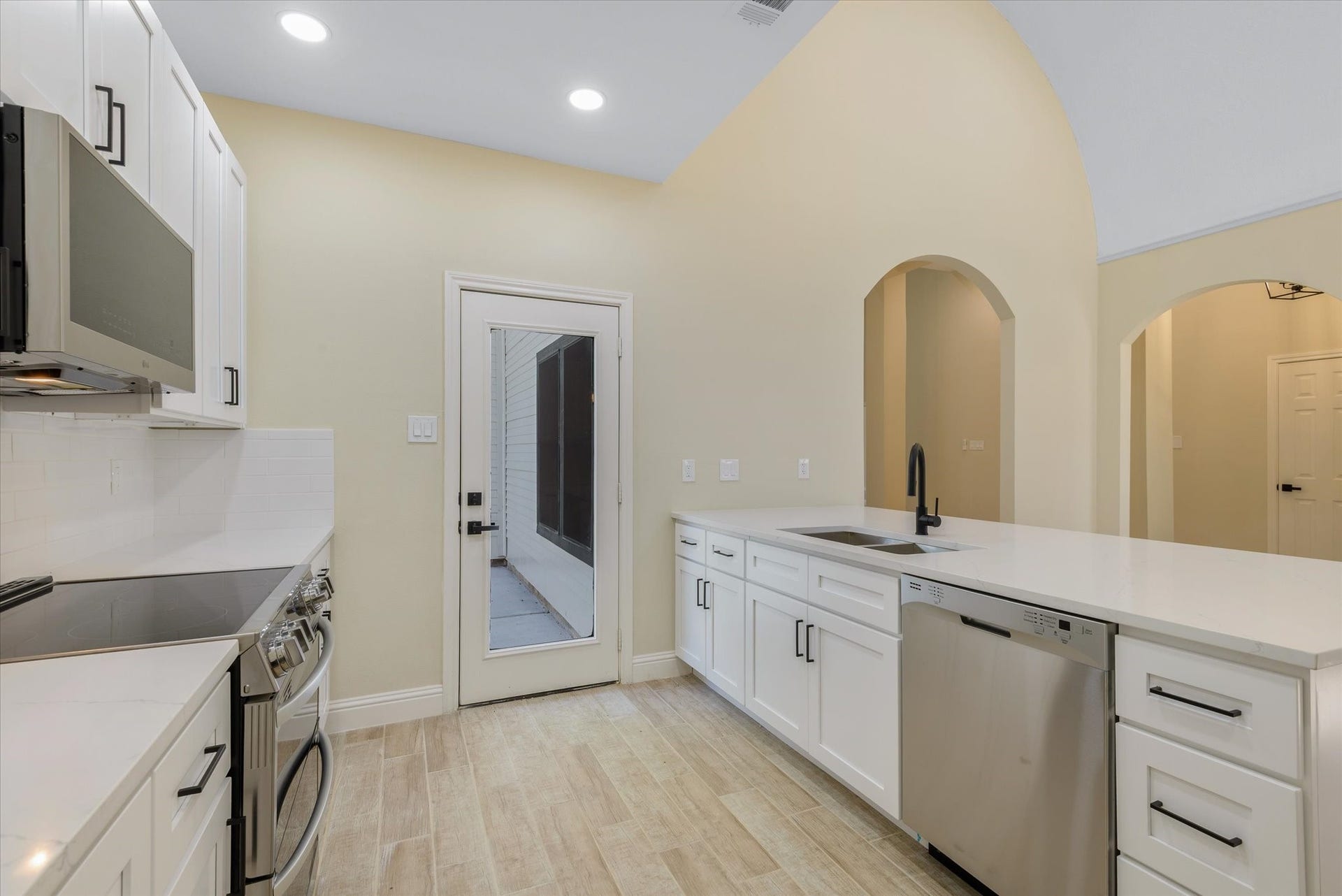 2126 Windmill Drive, Richmond, TX 77406