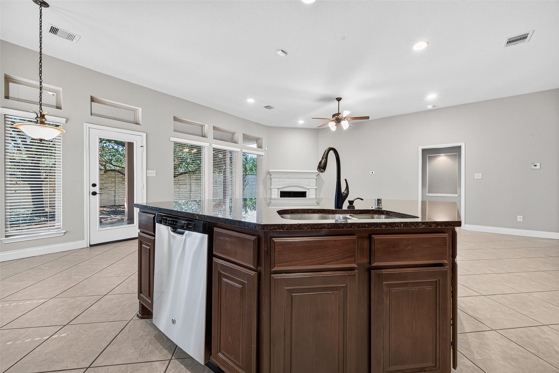 6206 Orange Blossom Lane, Rosenberg, TX 77471