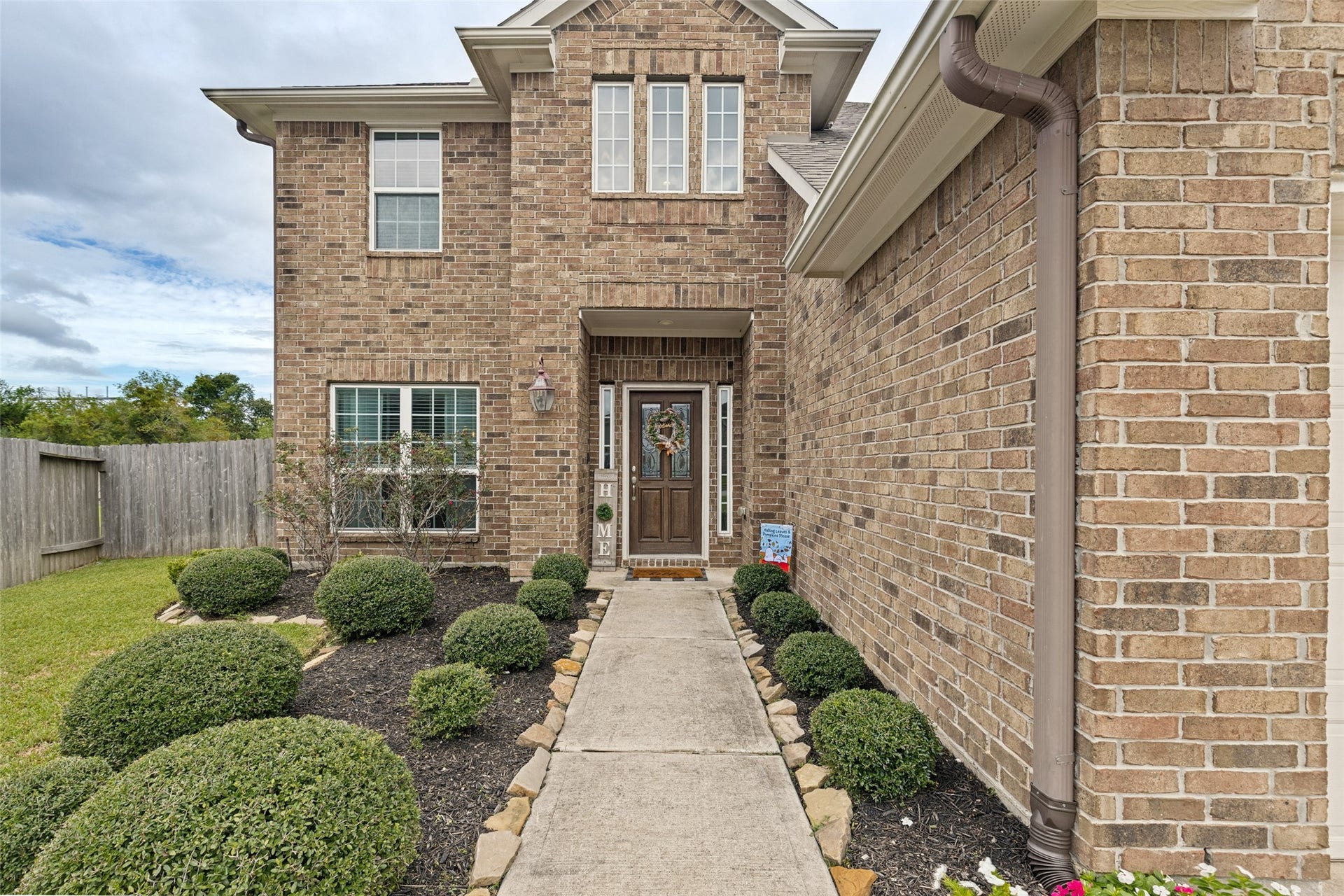 337 Burgundy Drive, Alvin, TX 77511