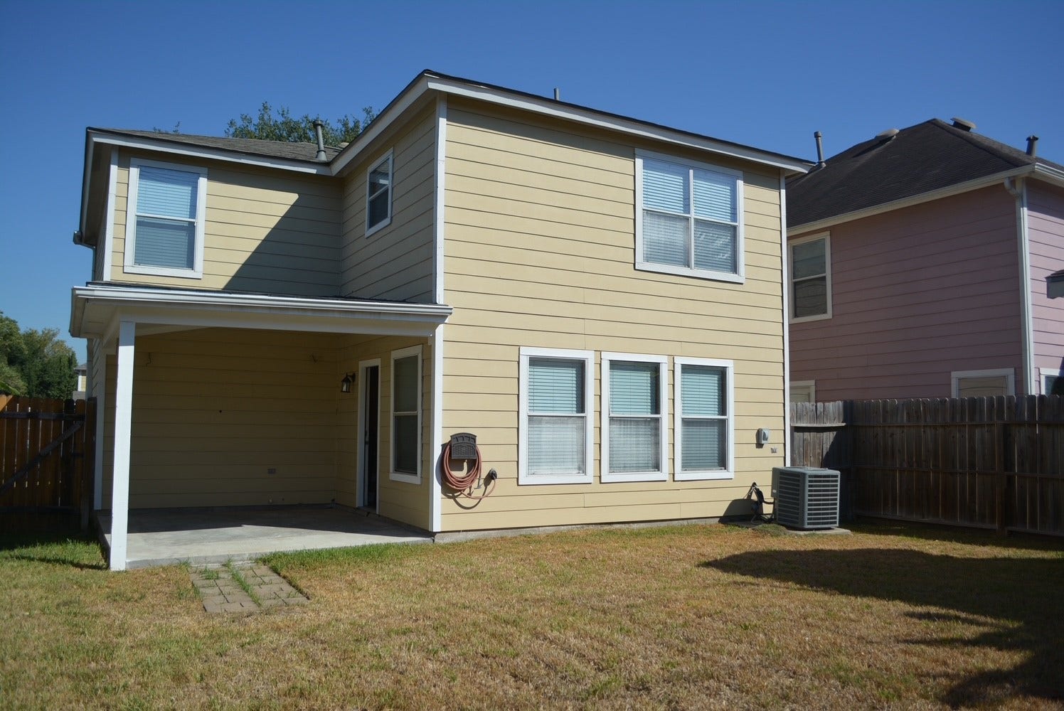 10130 Victoria Chase Lane, Houston, TX 77075 Plenty of outdoor space!