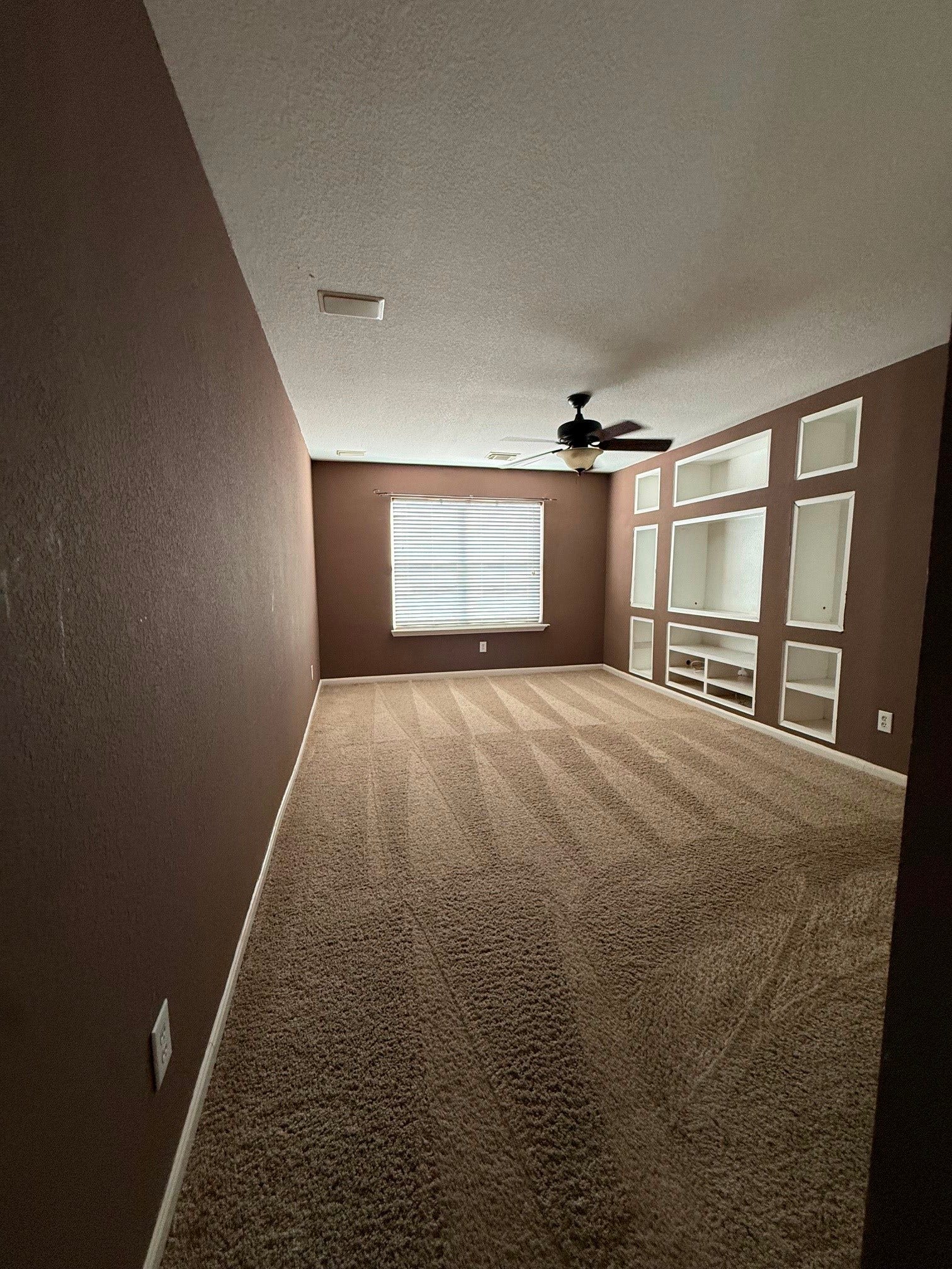 10130 Victoria Chase Lane, Houston, TX 77075 Spacious Gameroom with built-in cabinets.