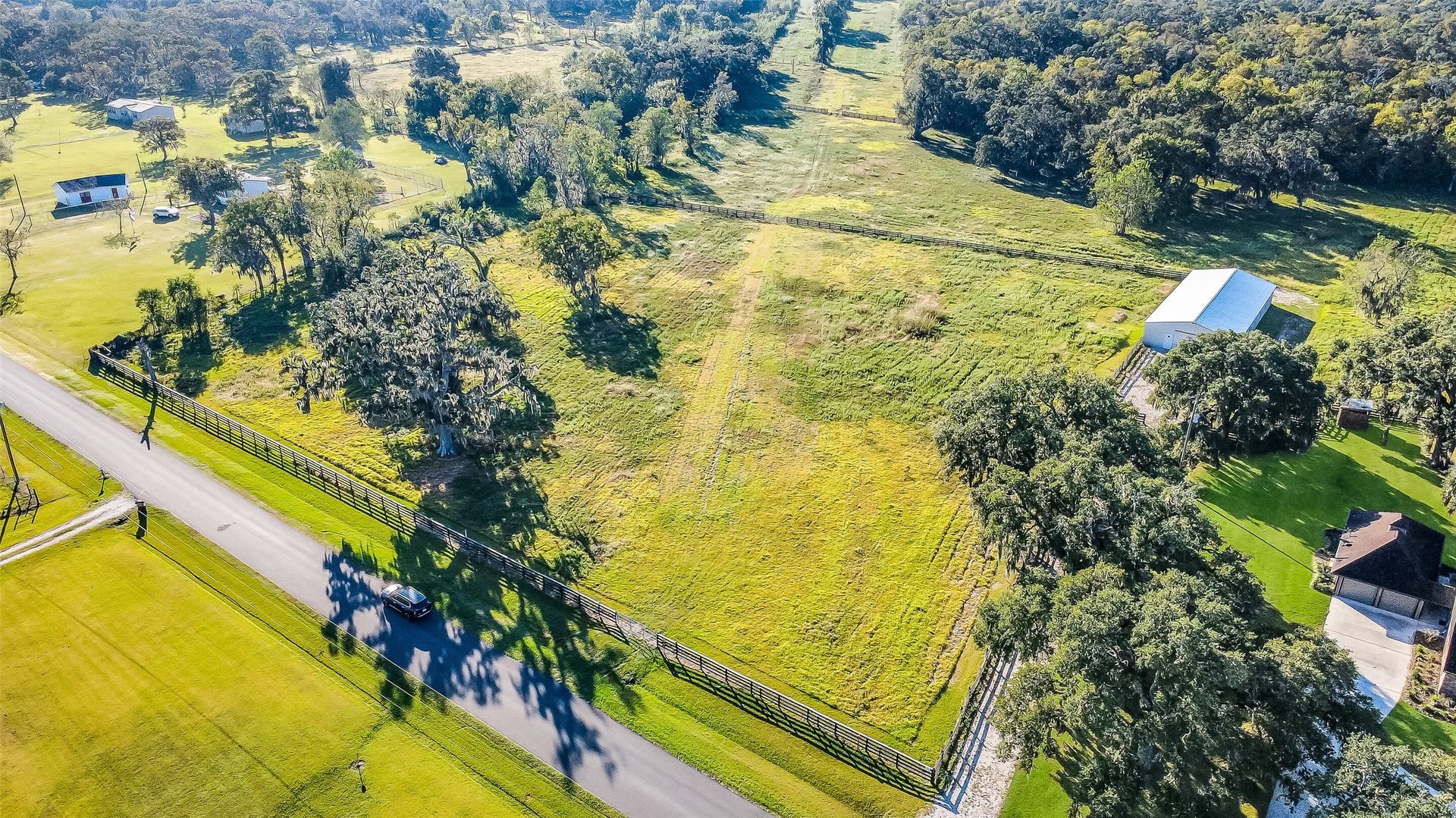 5685 County Road 823, West Columbia, TX 77486 5685 County Road 823, West Columbia, TX 77486