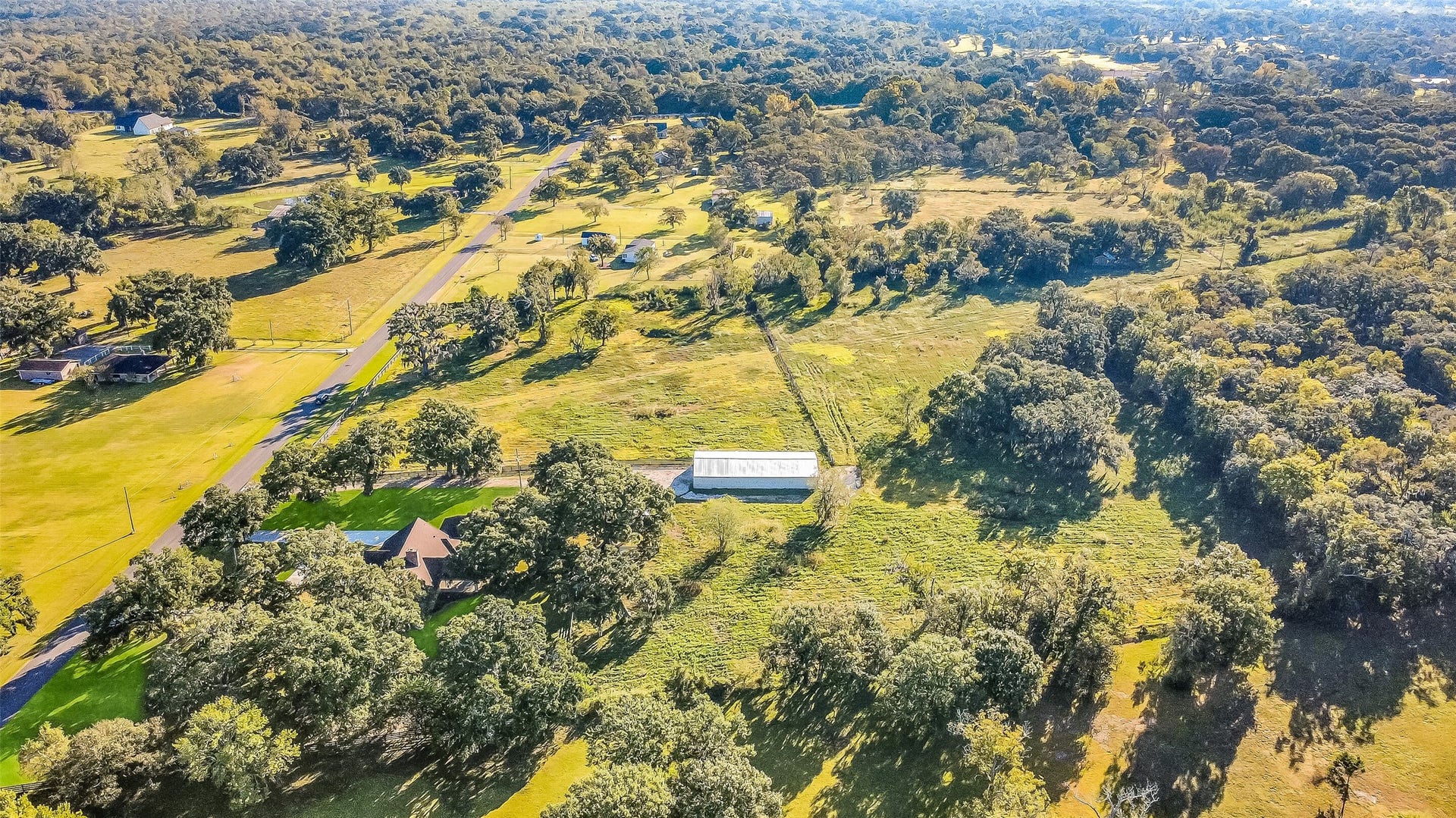 5685 County Road 823, West Columbia, TX 77486 5685 County Road 823, West Columbia, TX 77486