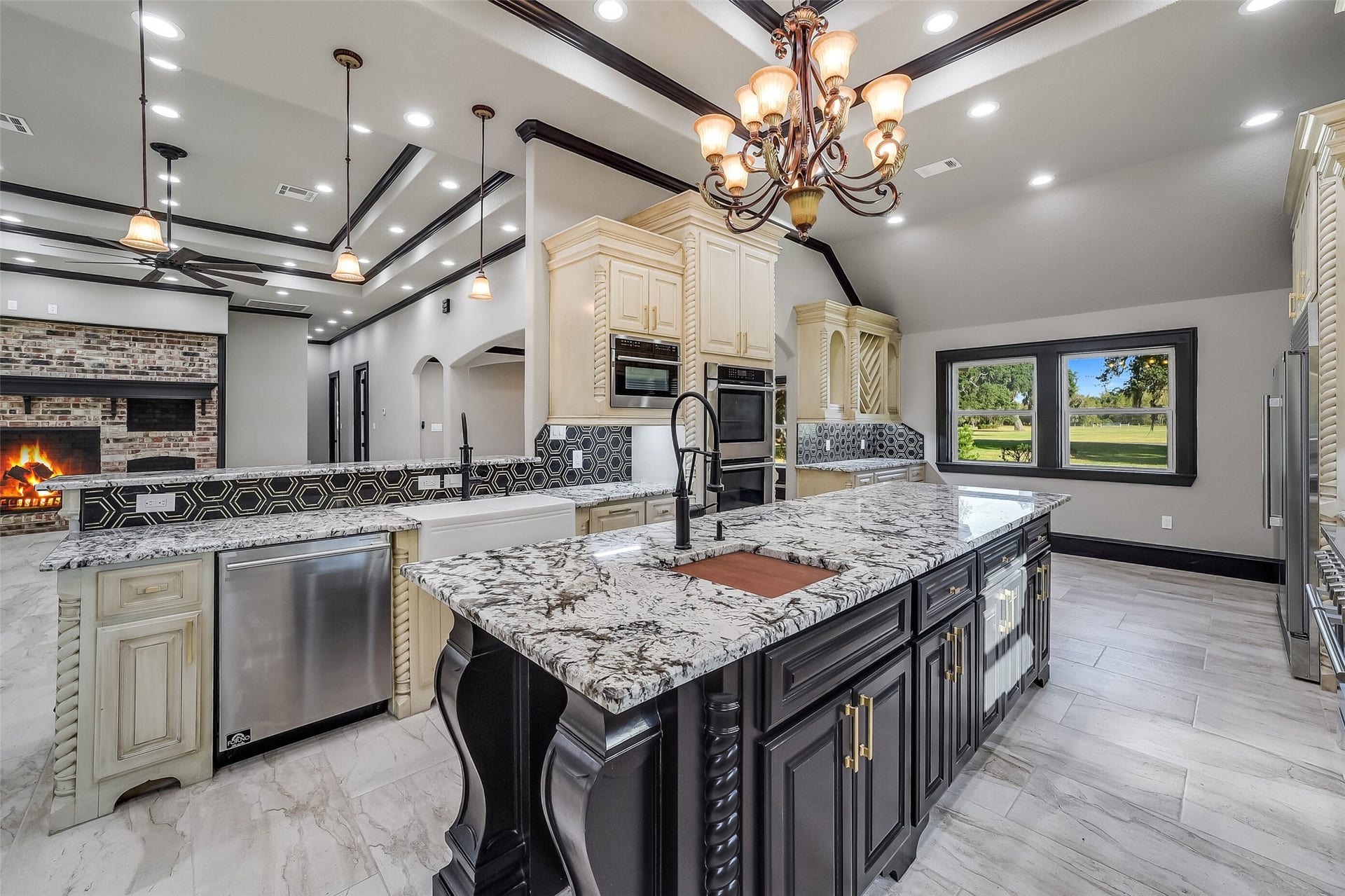 5685 County Road 823, West Columbia, TX 77486 5685 County Road 823, West Columbia, TX 77486