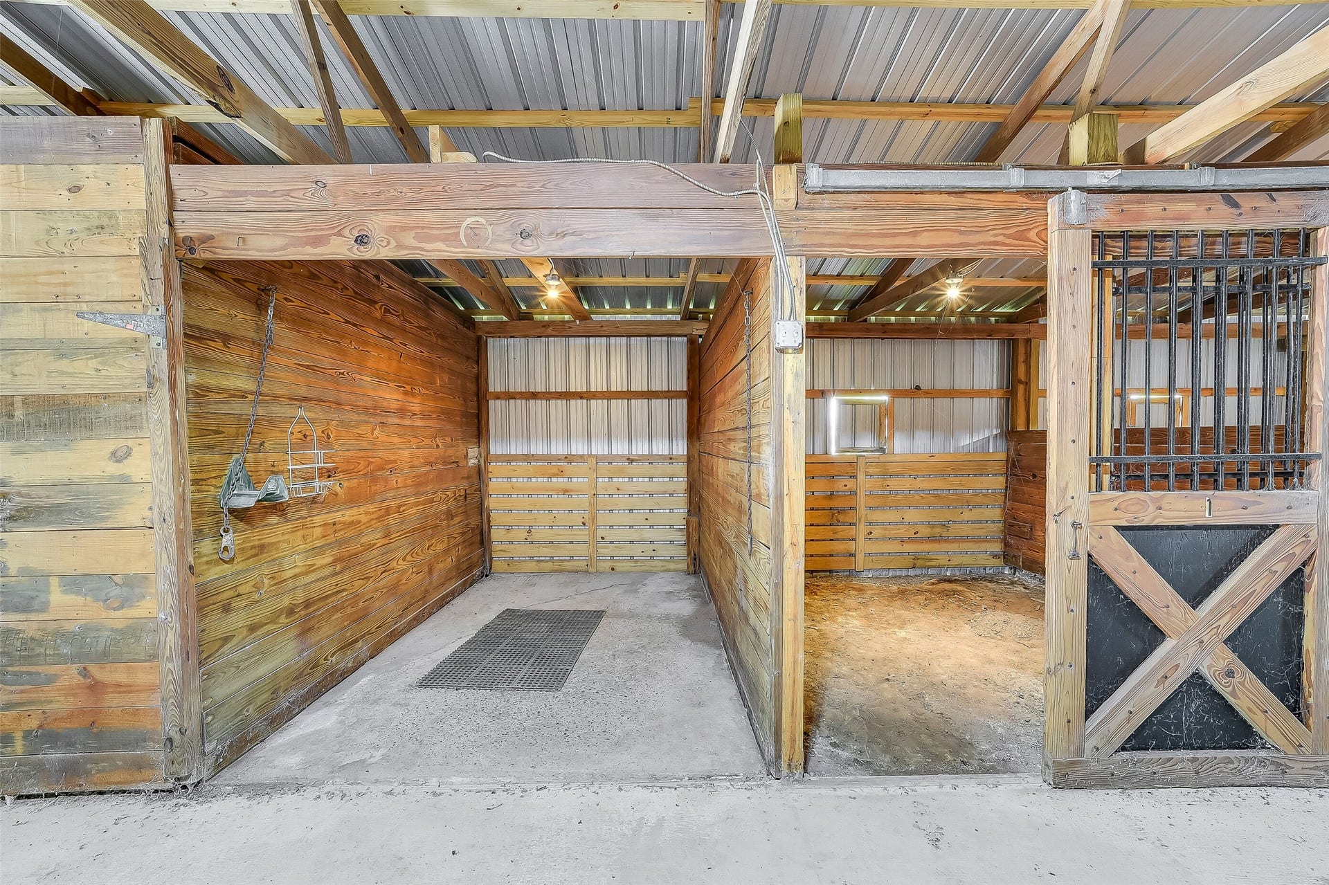 5685 County Road 823, West Columbia, TX 77486 5685 County Road 823, West Columbia, TX 77486