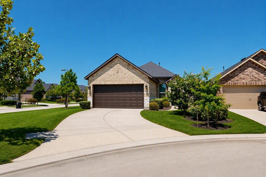 Property photo for 9303 Colonial Bent Court, Conroe, TX