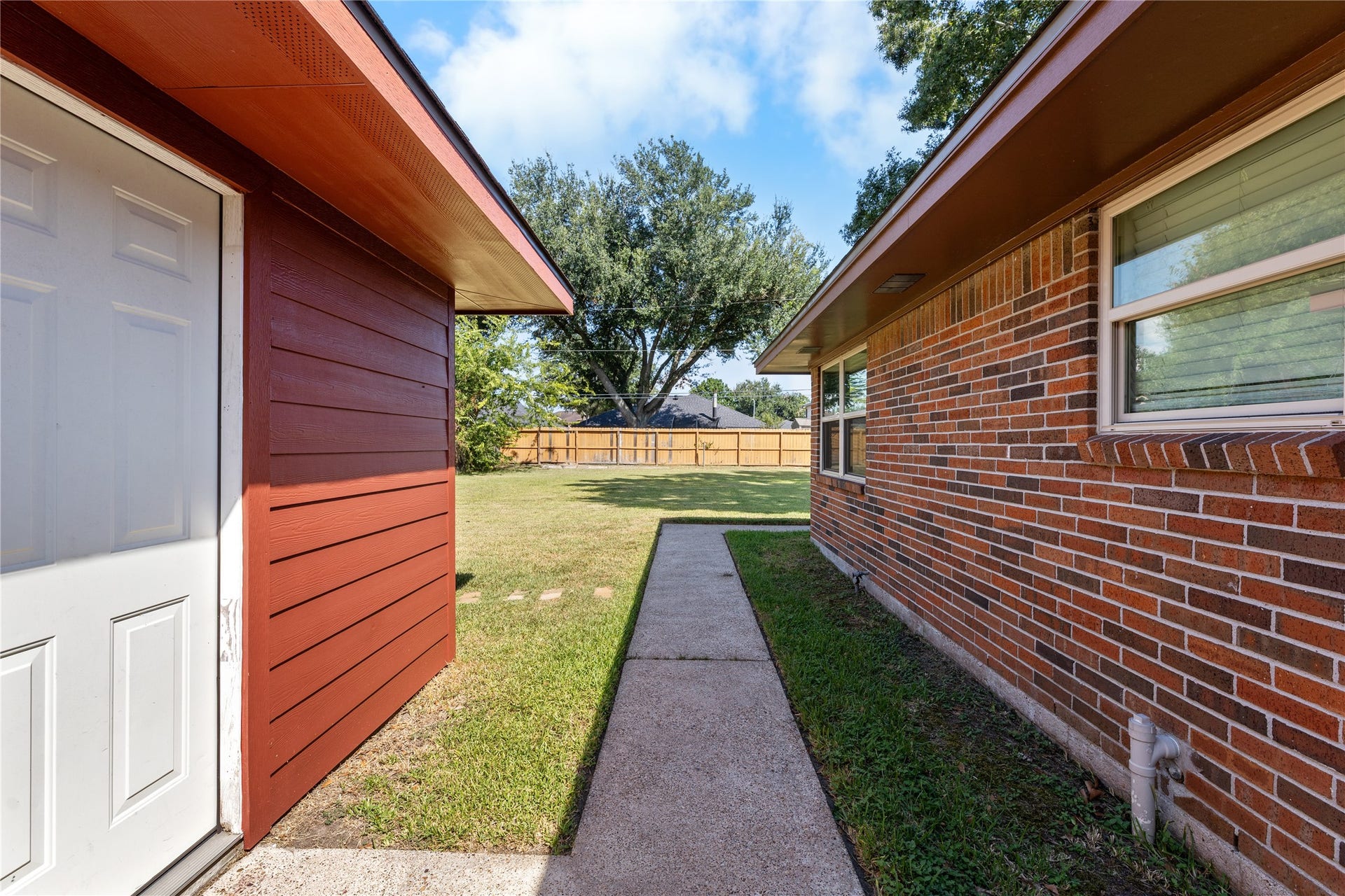 2117 Whatley Drive, Deer Park, TX 77536 2117 Whatley Drive, Deer Park, TX 77536