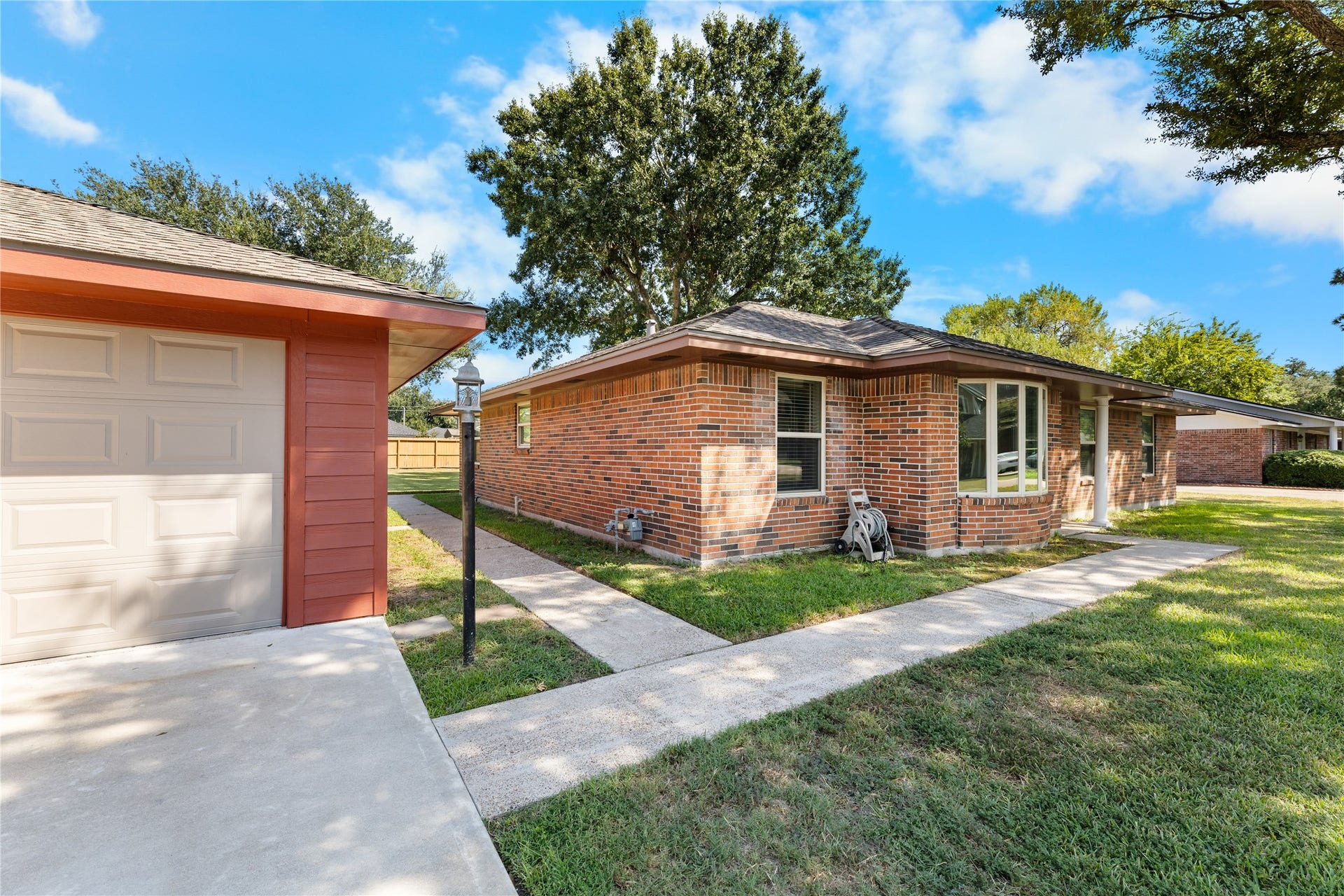2117 Whatley Drive, Deer Park, TX 77536 2117 Whatley Drive, Deer Park, TX 77536