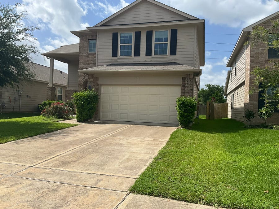 Property photo for 13127 Silverglen Run Trail, Houston, TX