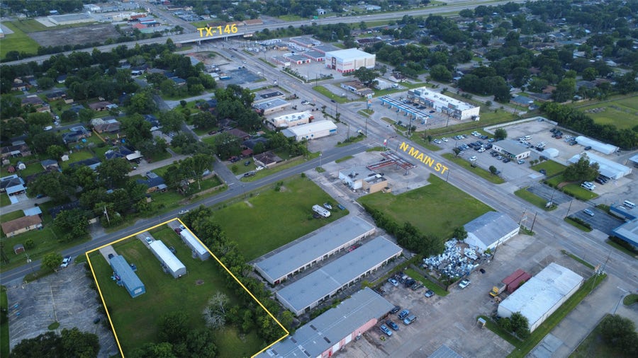 Property photo for 104, 106, 108 Bob Smith Road, Baytown, TX