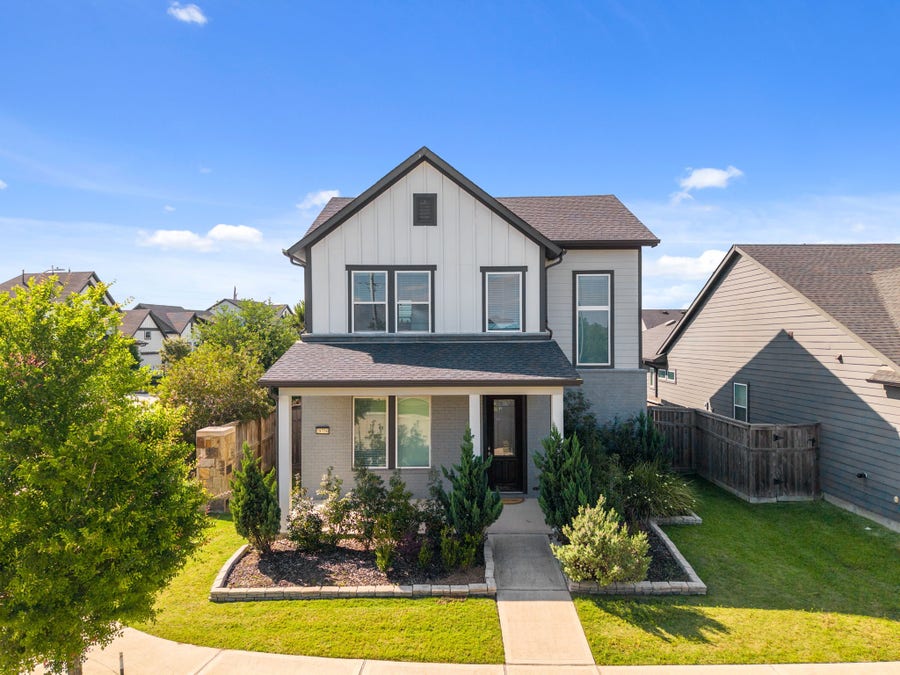 Property photo for 28750 Shoalhaven Court, Fulshear, TX