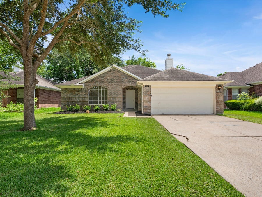 Property photo for 3119 Shady Ridge Trail, Sugar Land, TX