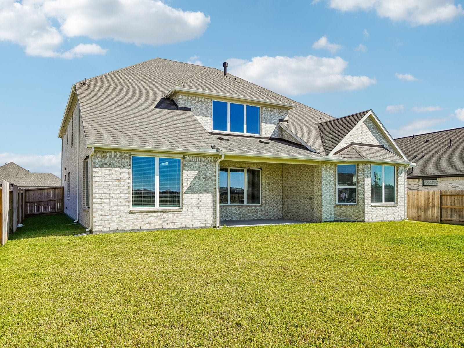 5232 Autumn Hills Trail, Pearland, TX 77584 5232 Autumn Hills Trail, Pearland, TX 77584