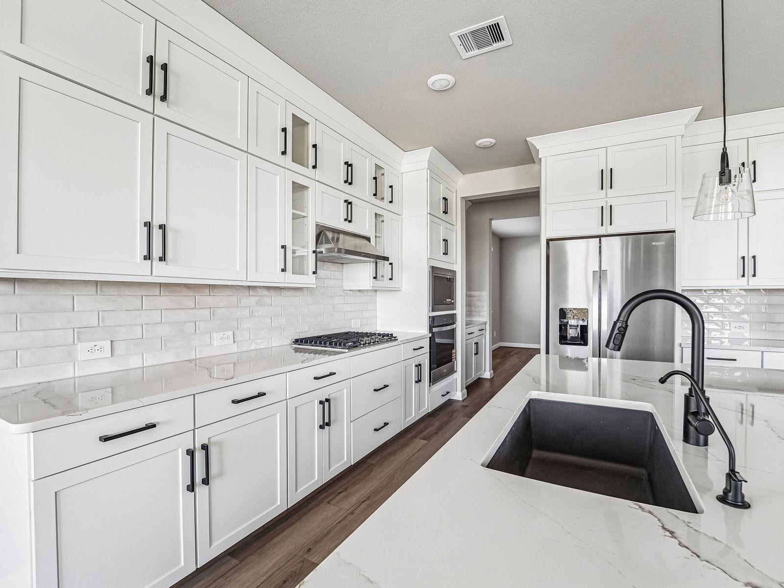 5232 Autumn Hills Trail, Pearland, TX 77584 5232 Autumn Hills Trail, Pearland, TX 77584