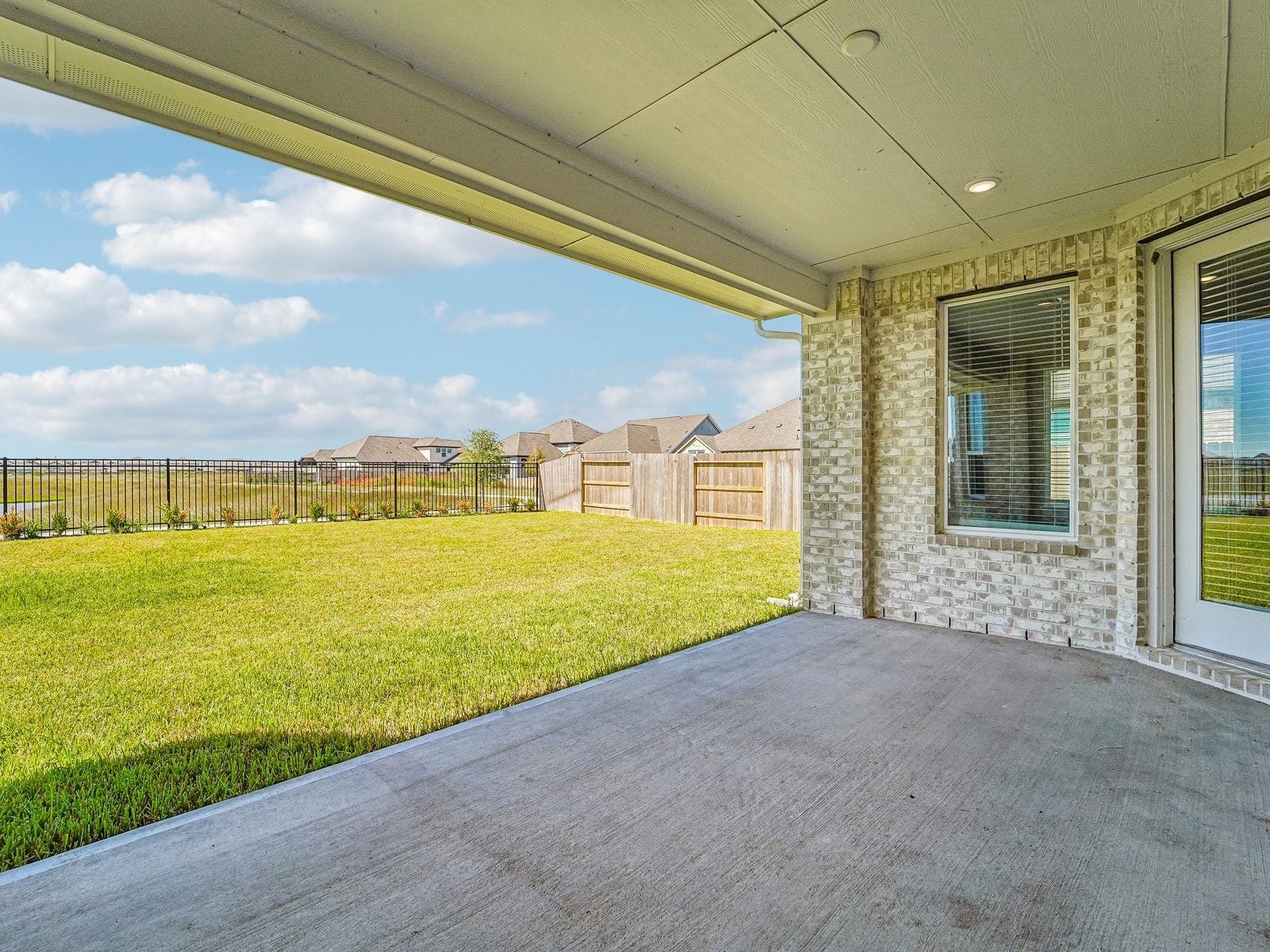 5232 Autumn Hills Trail, Pearland, TX 77584 5232 Autumn Hills Trail, Pearland, TX 77584