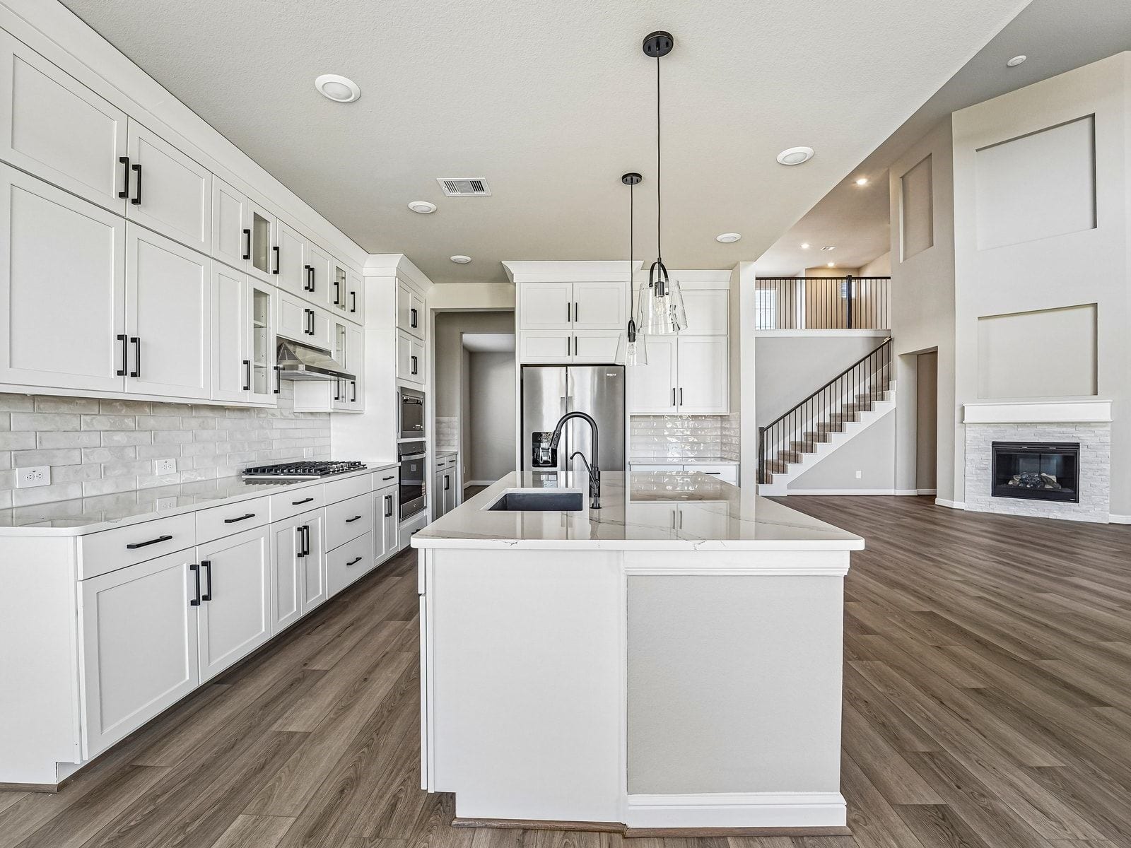 5232 Autumn Hills Trail, Pearland, TX 77584 5232 Autumn Hills Trail, Pearland, TX 77584