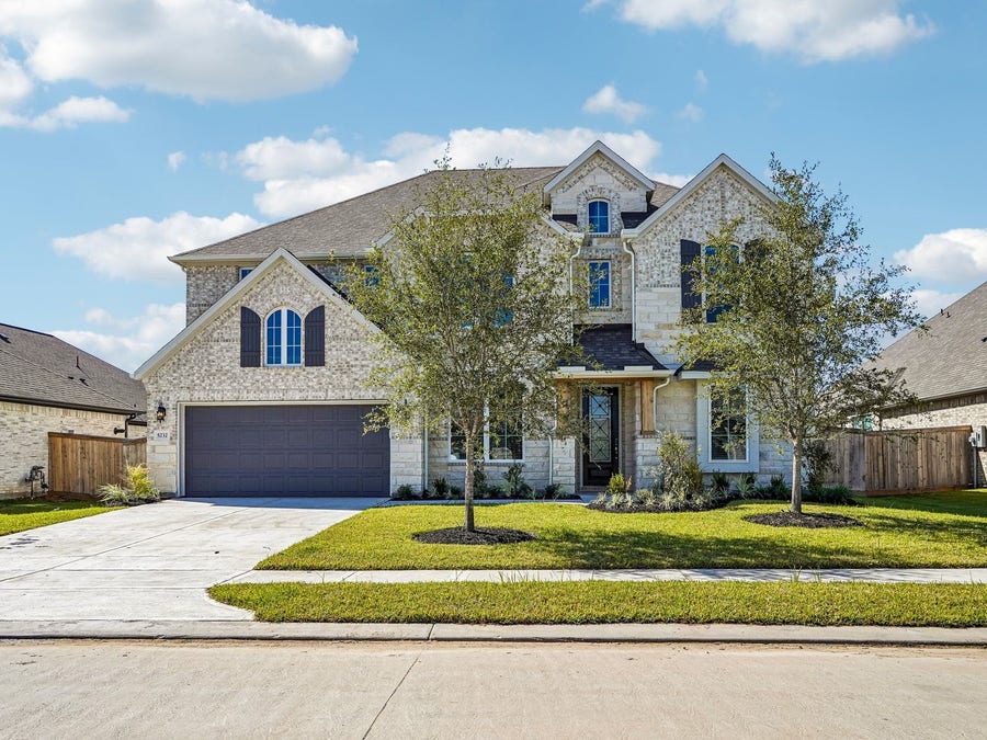 Property photo for 5232 Autumn Hills Trail, Pearland, TX
