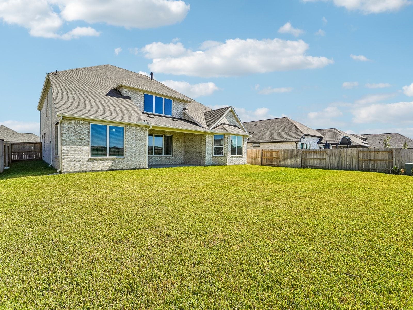 5232 Autumn Hills Trail, Pearland, TX 77584 5232 Autumn Hills Trail, Pearland, TX 77584