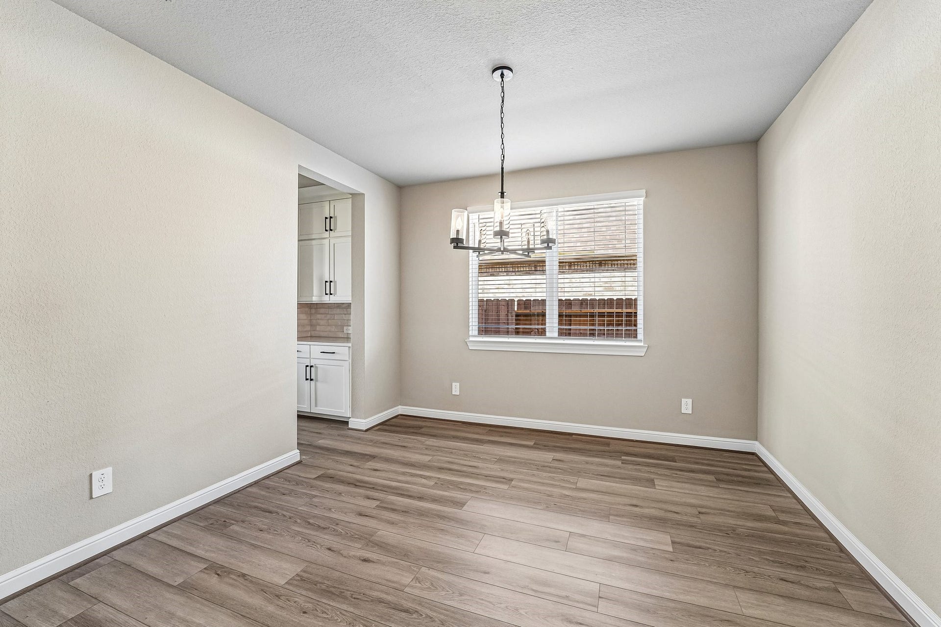 5232 Autumn Hills Trail, Pearland, TX 77584 5232 Autumn Hills Trail, Pearland, TX 77584