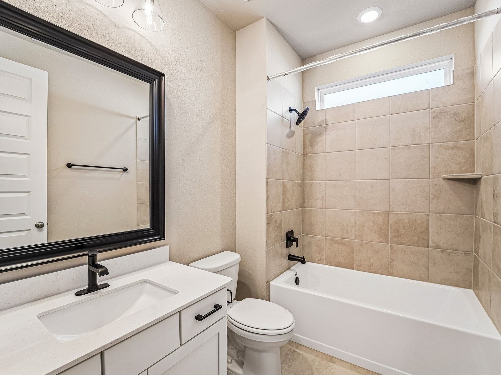 5232 Autumn Hills Trail, Pearland, TX 77584 5232 Autumn Hills Trail, Pearland, TX 77584