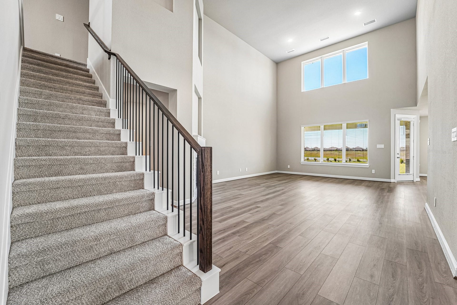 5232 Autumn Hills Trail, Pearland, TX 77584 5232 Autumn Hills Trail, Pearland, TX 77584