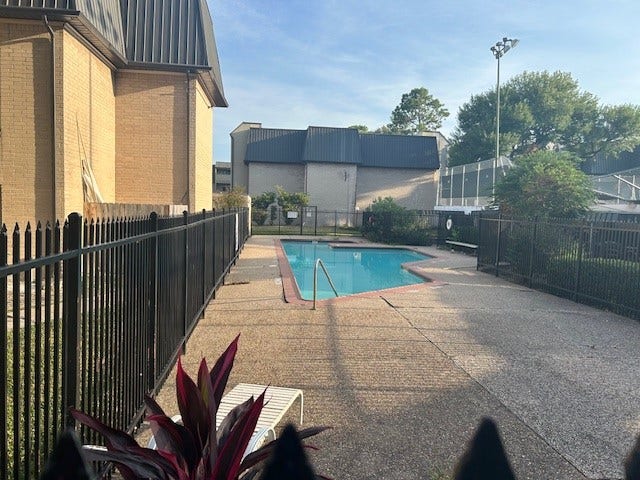 8427 Hearth Drive, #34, Houston, TX 77054 Community pool