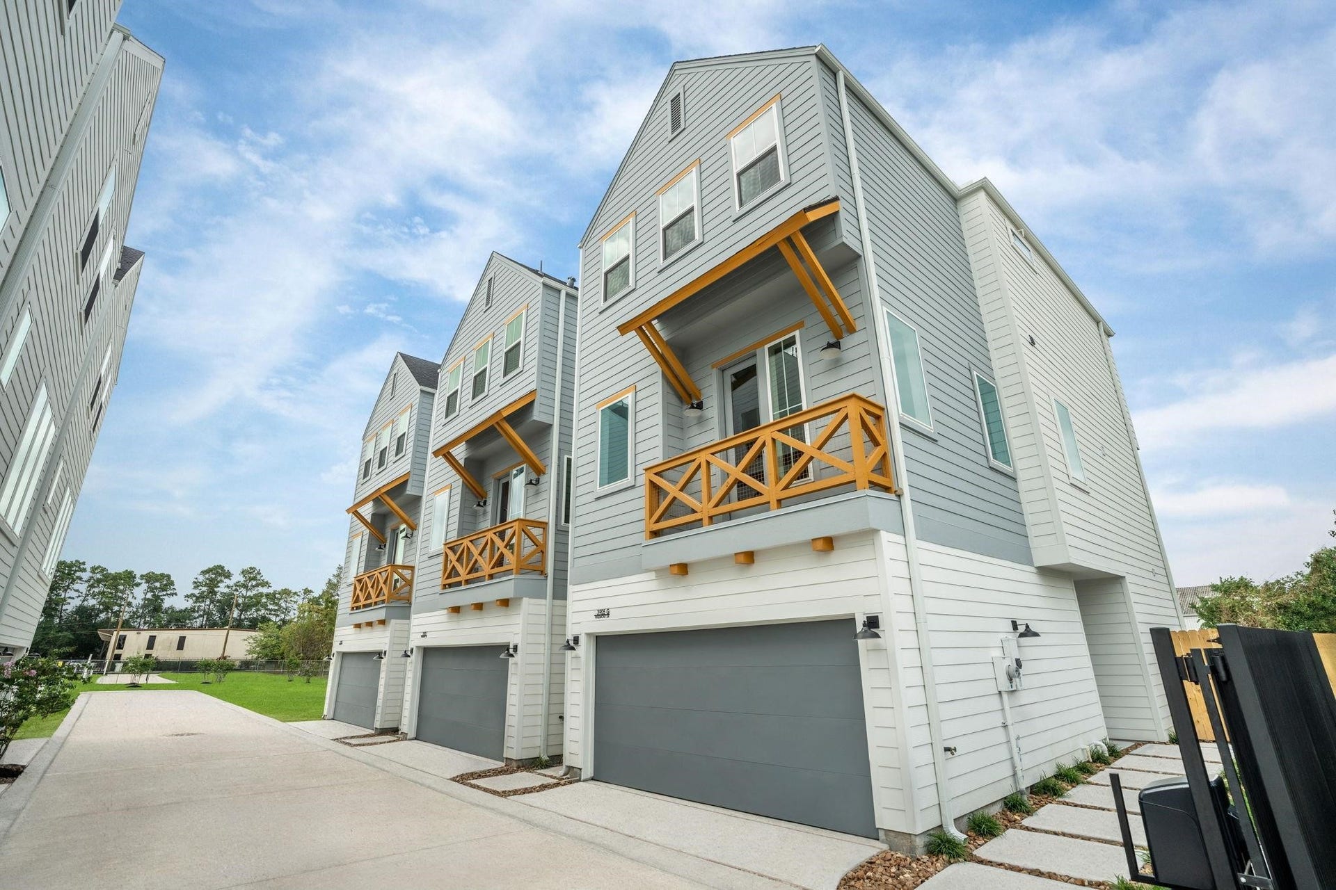 3905 Pinemont Drive, #E, Houston, TX 77018 3905 Pinemont Drive, #E, Houston, TX 77018