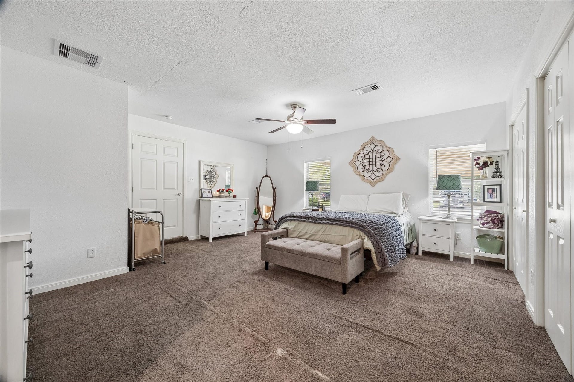 1426 15th Avenue N, Texas City, TX 77590 Primary Bedroom