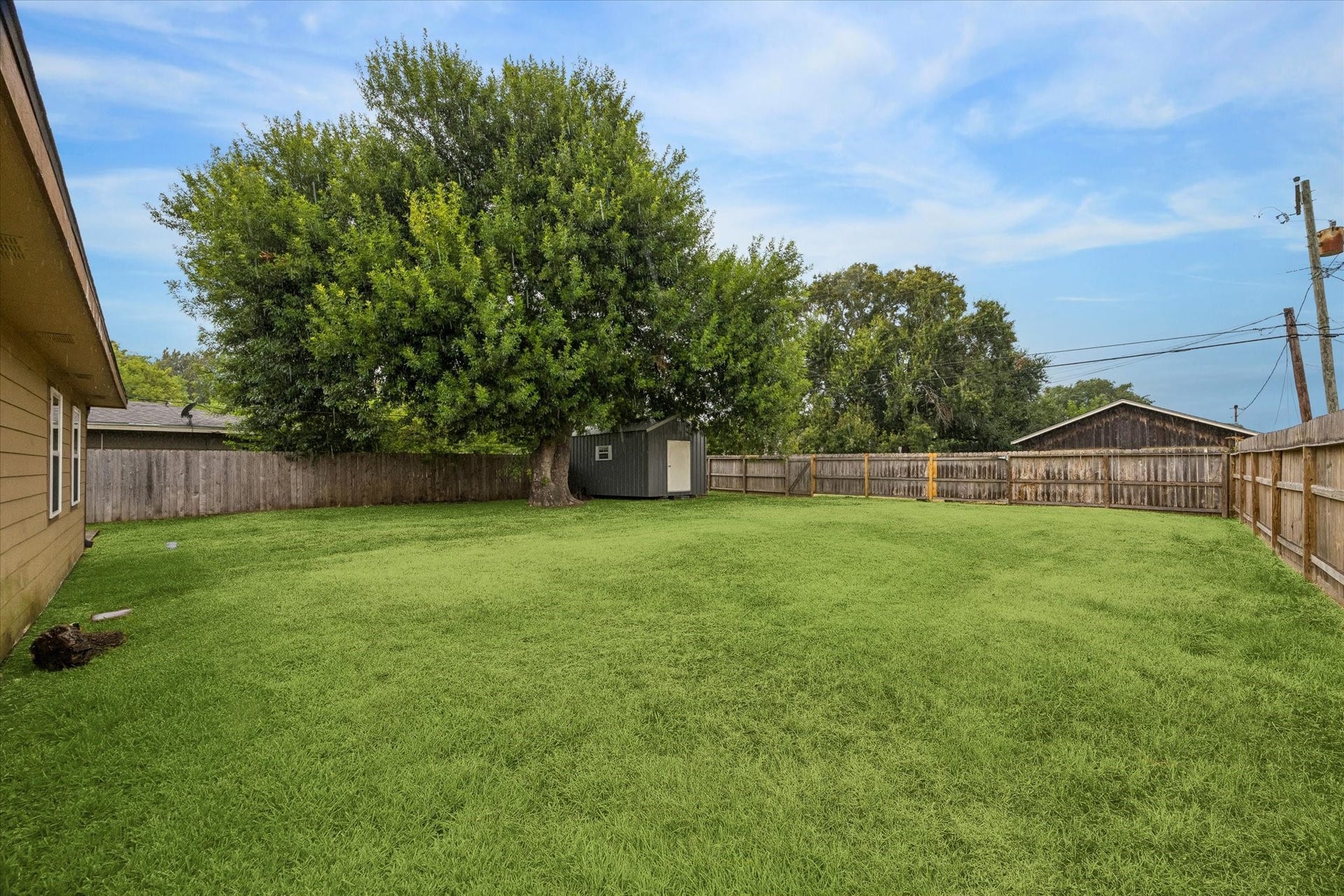 1426 15th Avenue N, Texas City, TX 77590 1426 15th Avenue N, Texas City, TX 77590