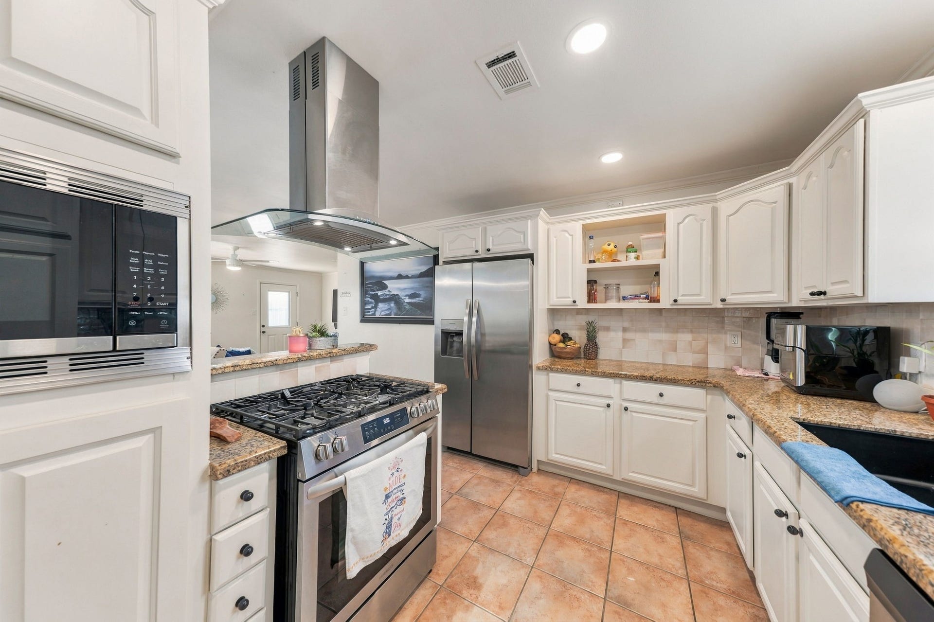 3343 Monza Drive, Houston, TX 77014 3343 Monza Drive, Houston, TX 77014