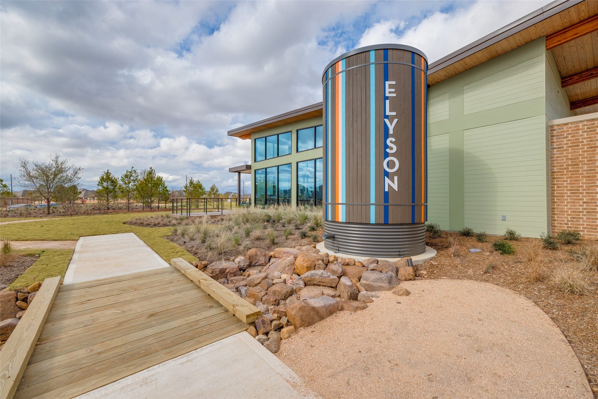 7114 Quaker Meadows Drive, Katy, TX 77493 Lakeside Landing, Elyson's newest recreation center, has all your family needs to relax and play