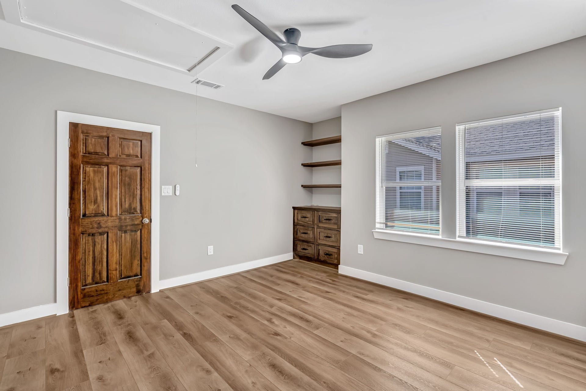 430 N Hutcheson Street, Houston, TX 77003 430 N Hutcheson Street, Houston, TX 77003