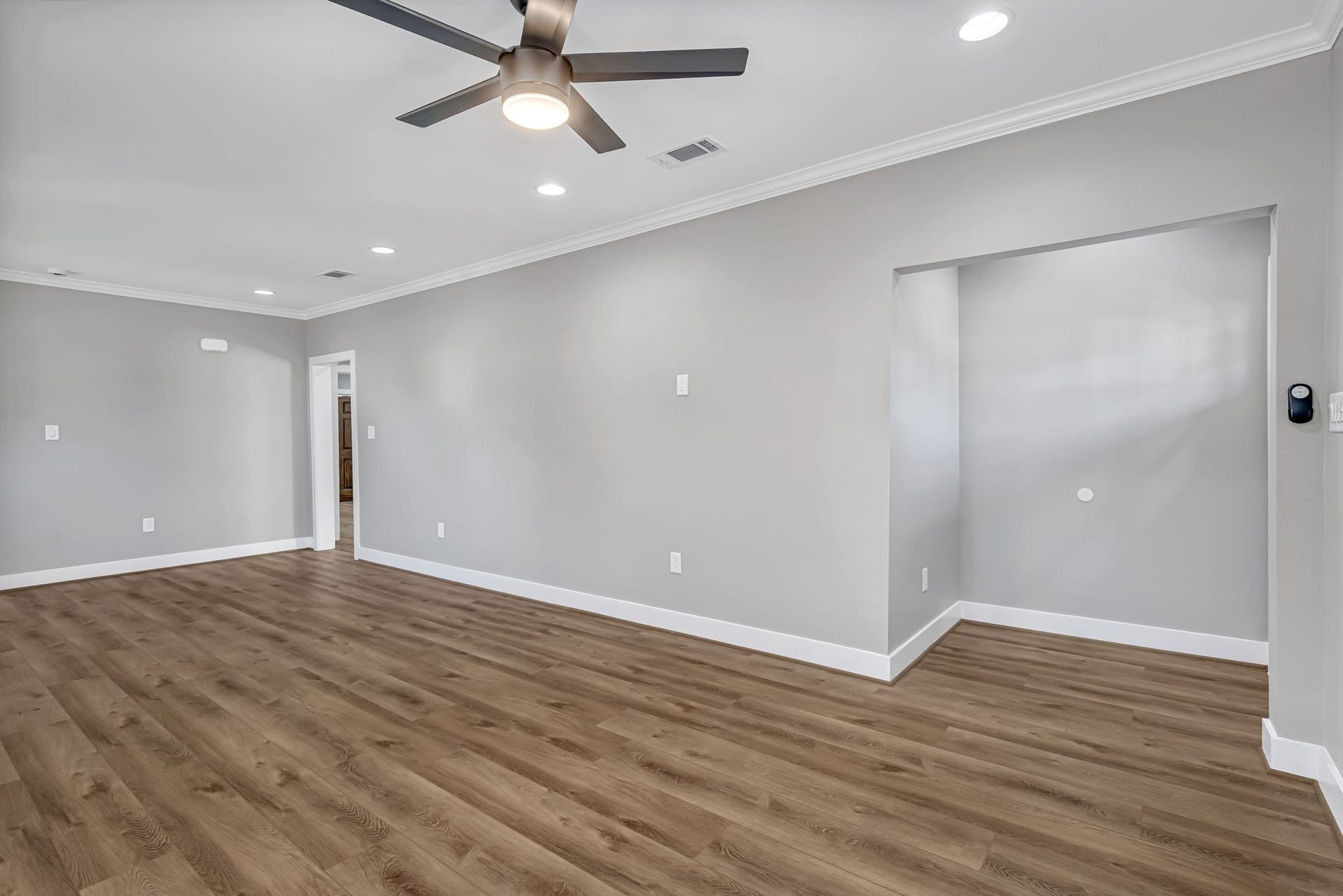 430 N Hutcheson Street, Houston, TX 77003 430 N Hutcheson Street, Houston, TX 77003