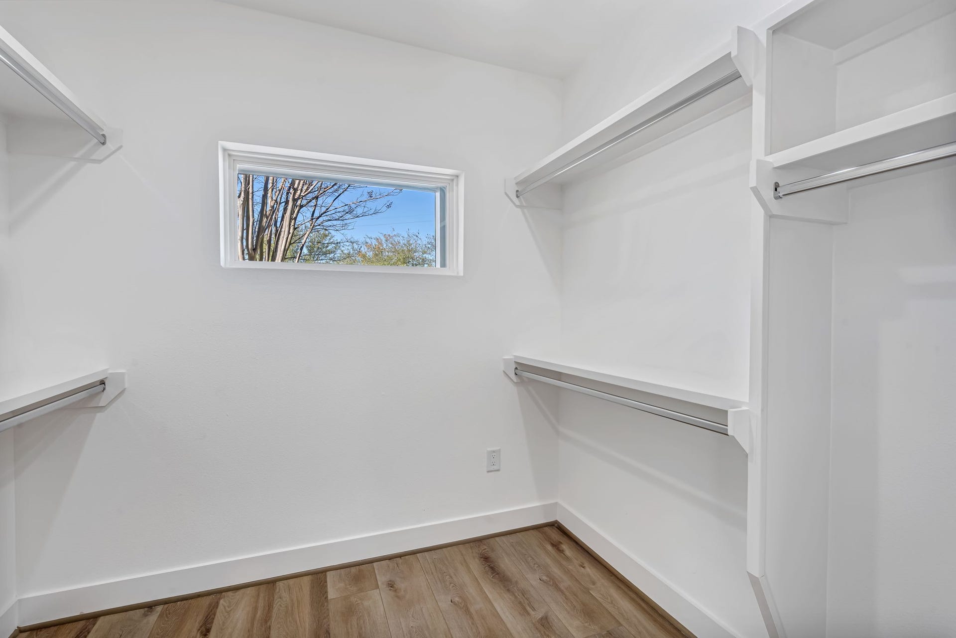 430 N Hutcheson Street, Houston, TX 77003 430 N Hutcheson Street, Houston, TX 77003