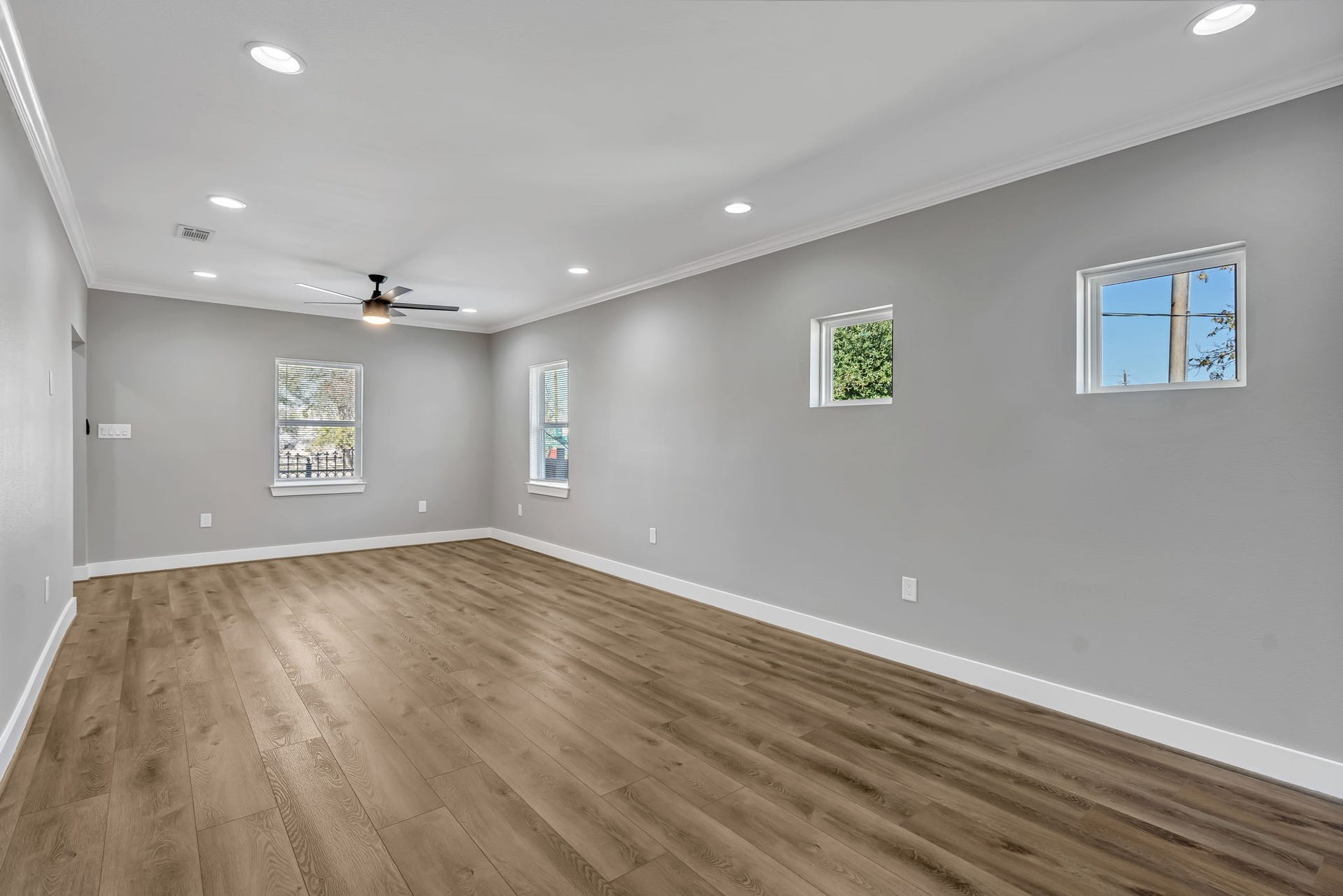 430 N Hutcheson Street, Houston, TX 77003 430 N Hutcheson Street, Houston, TX 77003