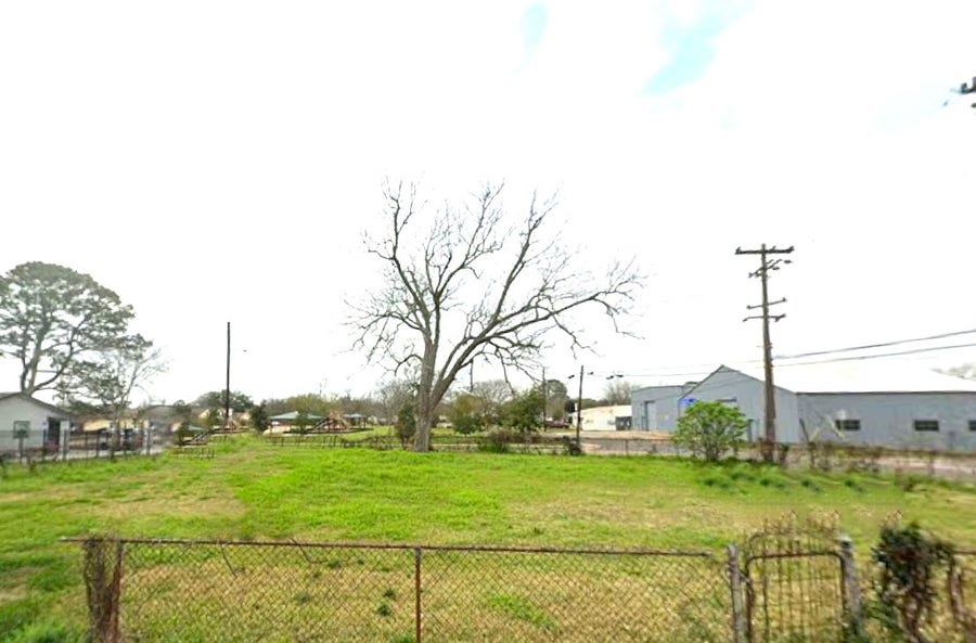 Property photo for 1403 Edna Street, Baytown, TX
