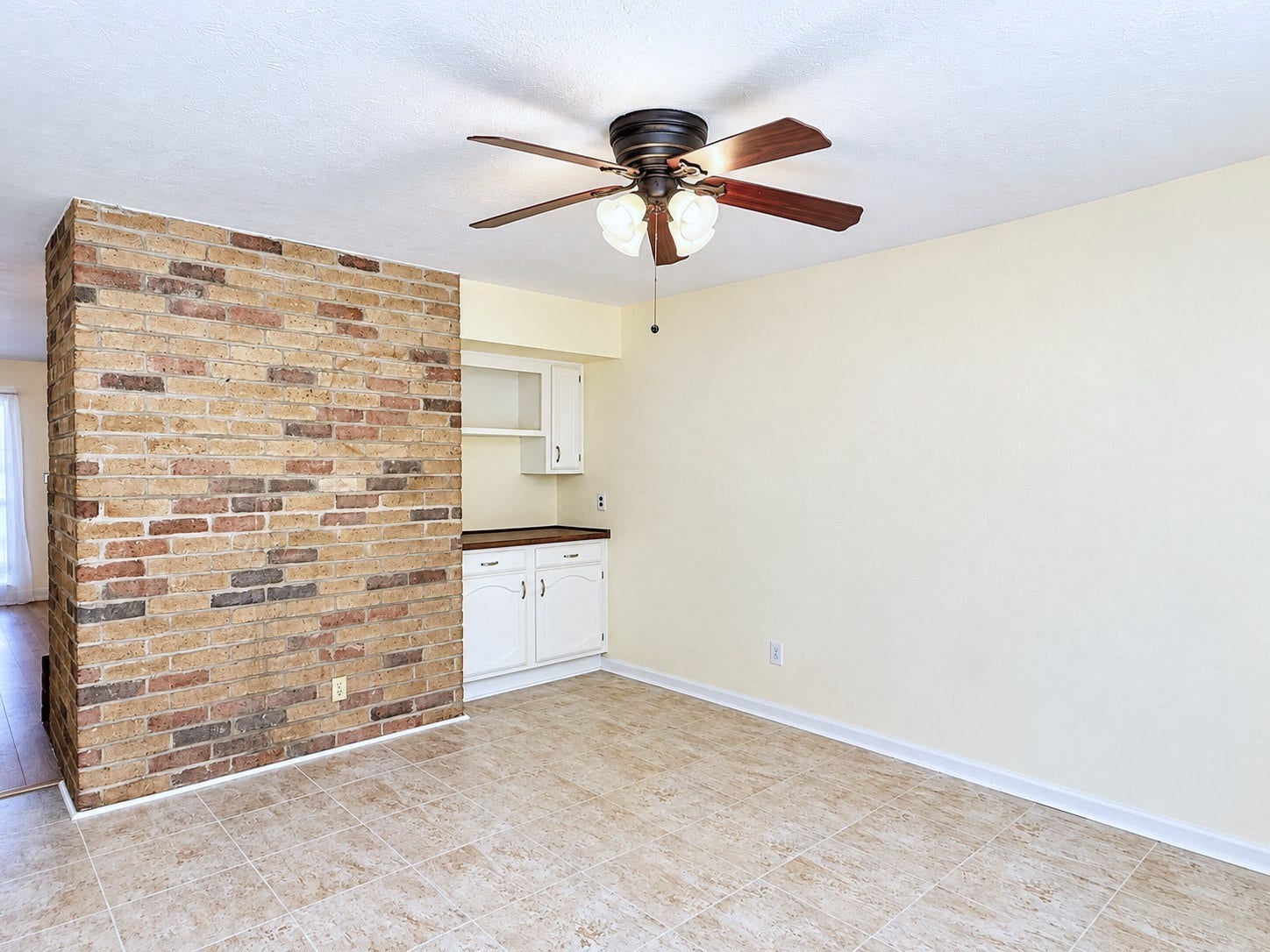 7526 Goldfinch Drive, Humble, TX 77396 Dining room or secondary, flexible living space.
