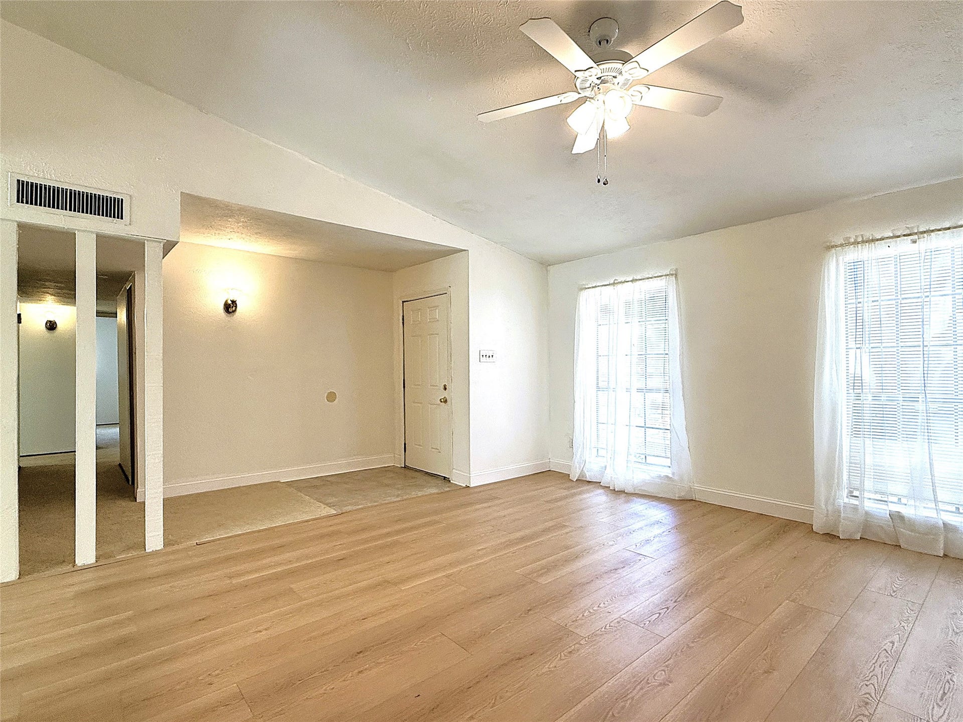 7526 Goldfinch Drive, Humble, TX 77396 7526 Goldfinch Drive, Humble, TX 77396