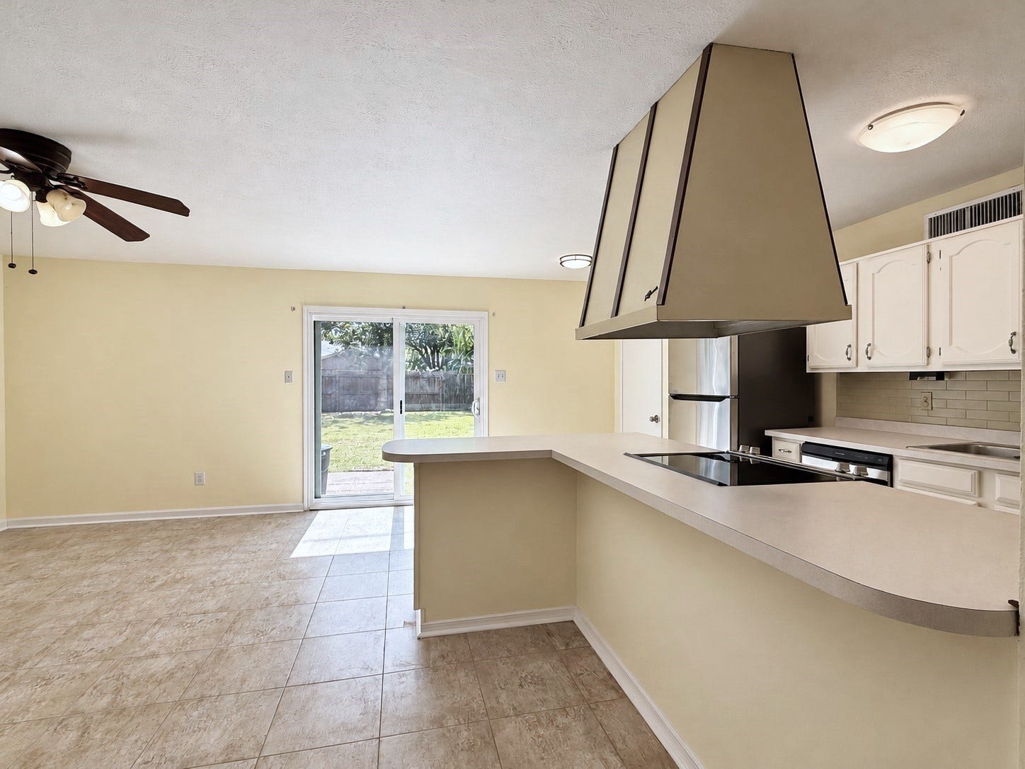 7526 Goldfinch Drive, Humble, TX 77396 7526 Goldfinch Drive, Humble, TX 77396