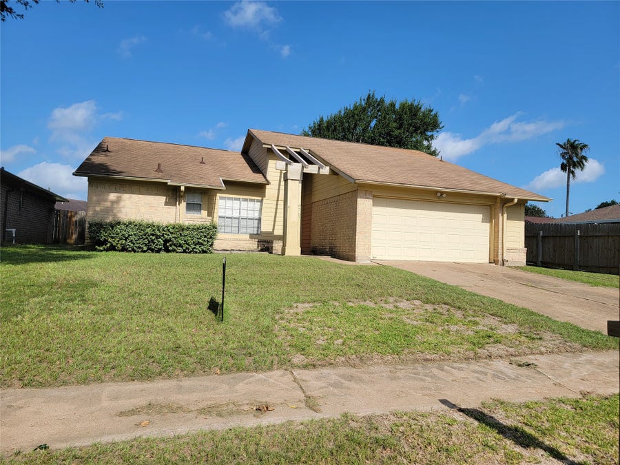 Property photo for 6707 Loch Bruceray Drive, Houston, TX