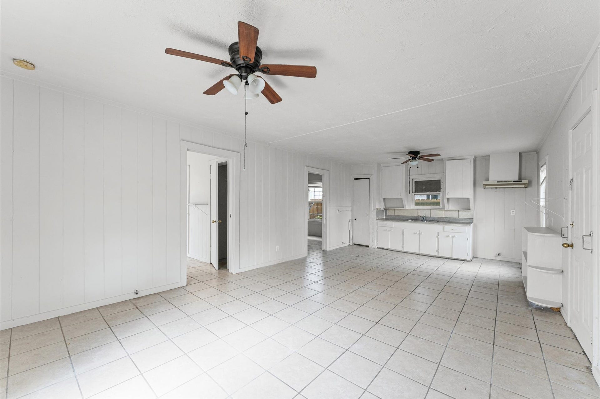 110 E 44th Street, Houston, TX 77018